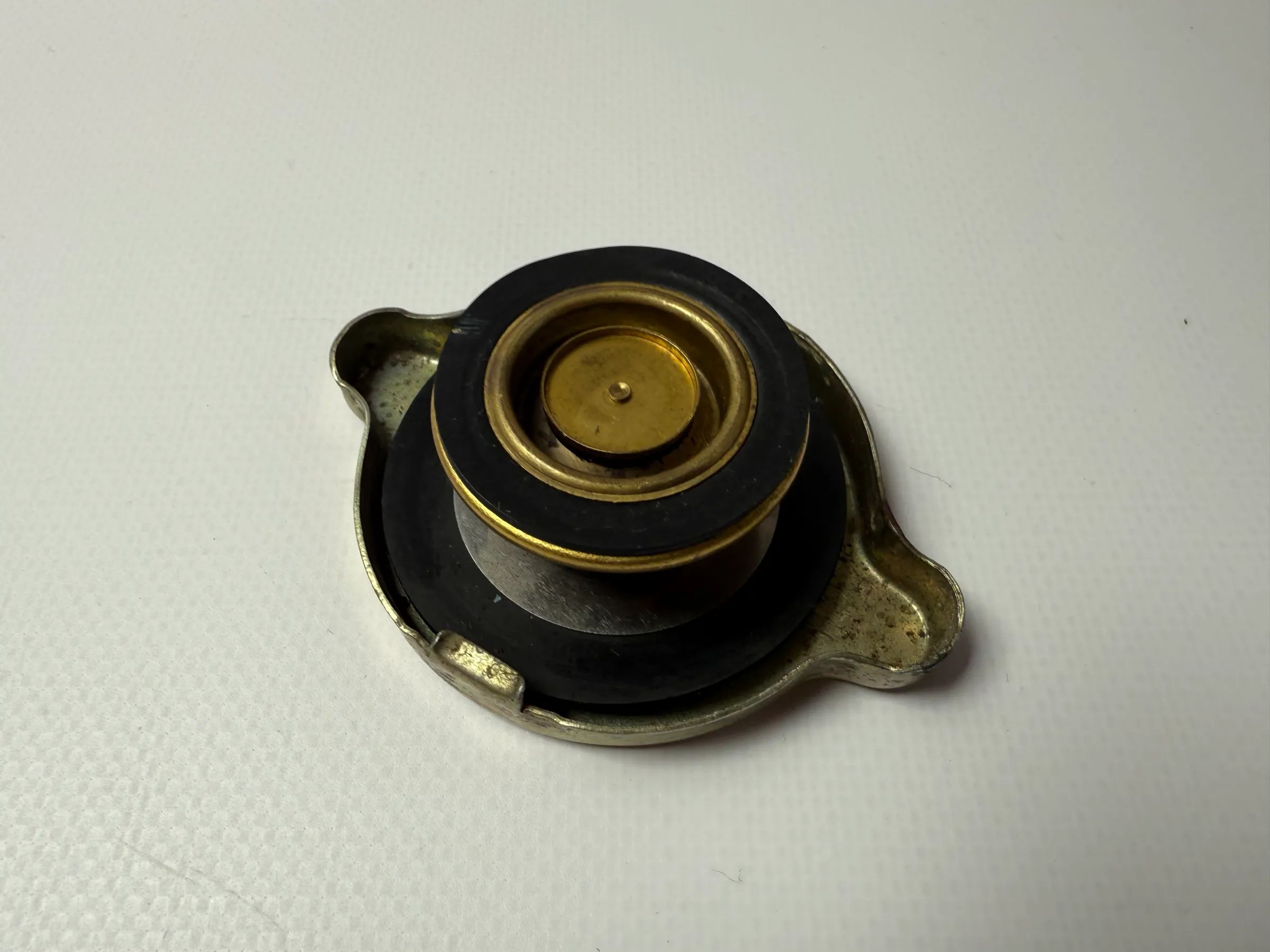 Tutup Radiator Asli Opel Kadett / Kapitän / Admiral AC Delco 531-30 9975648 Auto-veritas