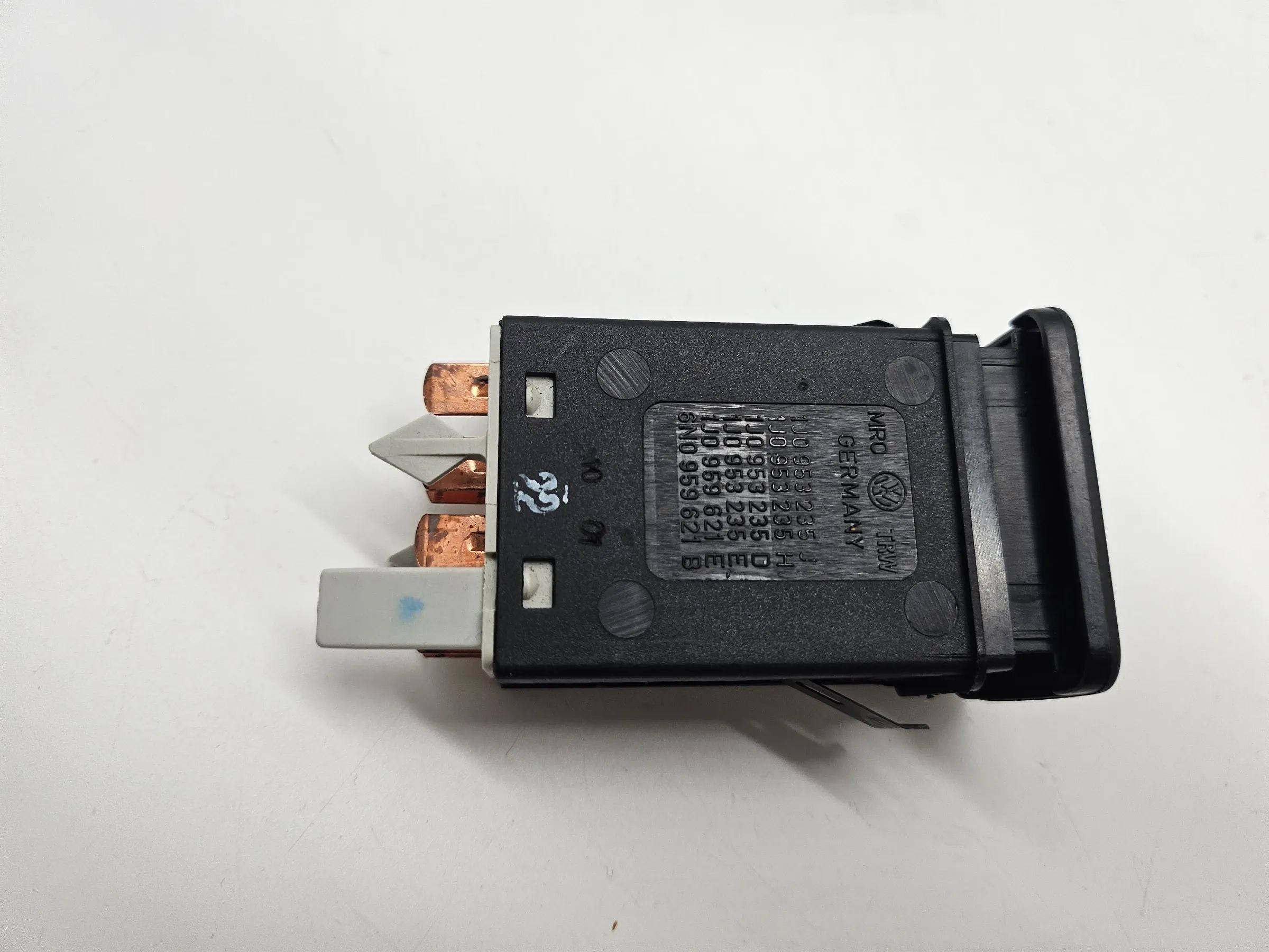 純正 VW ゴルフ4 IV 1J ボーラ 警告灯スイッチ 1J0953235J