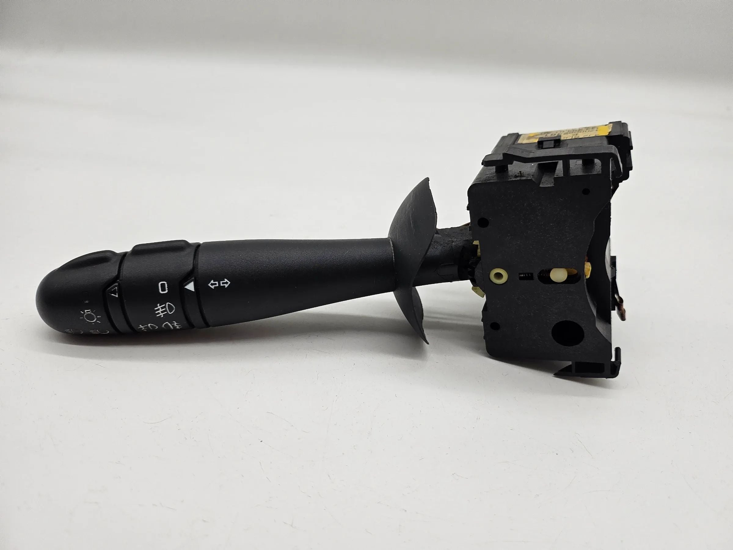 Interruptor de Sinalização Original Renault Laguna Grandtour L 8200002461 - Auto-veritas