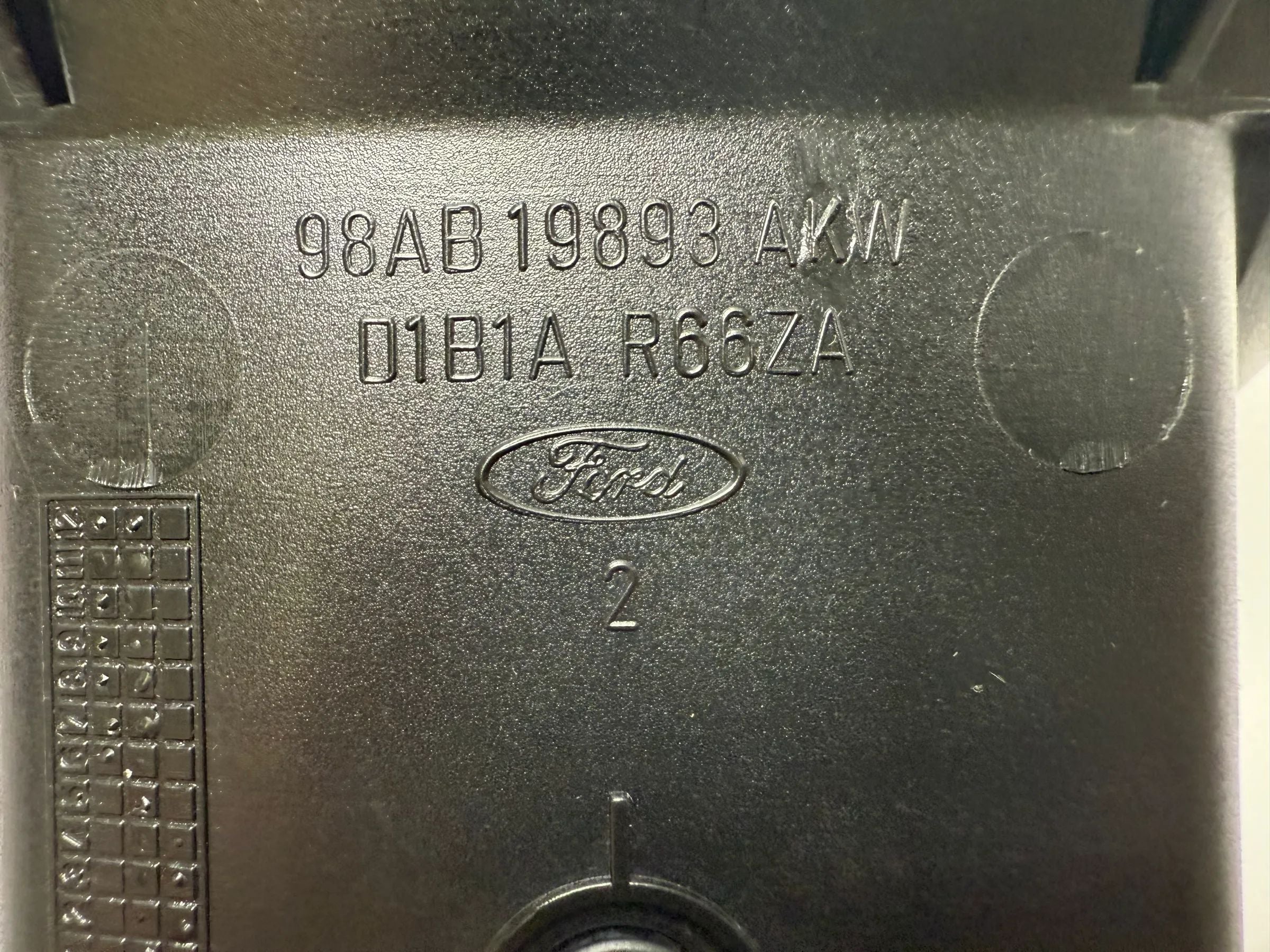 อะไหล่แท้ Ford Focus MK1 98AB19893AKW / D1B1A R66ZA ช่องลมแอร์