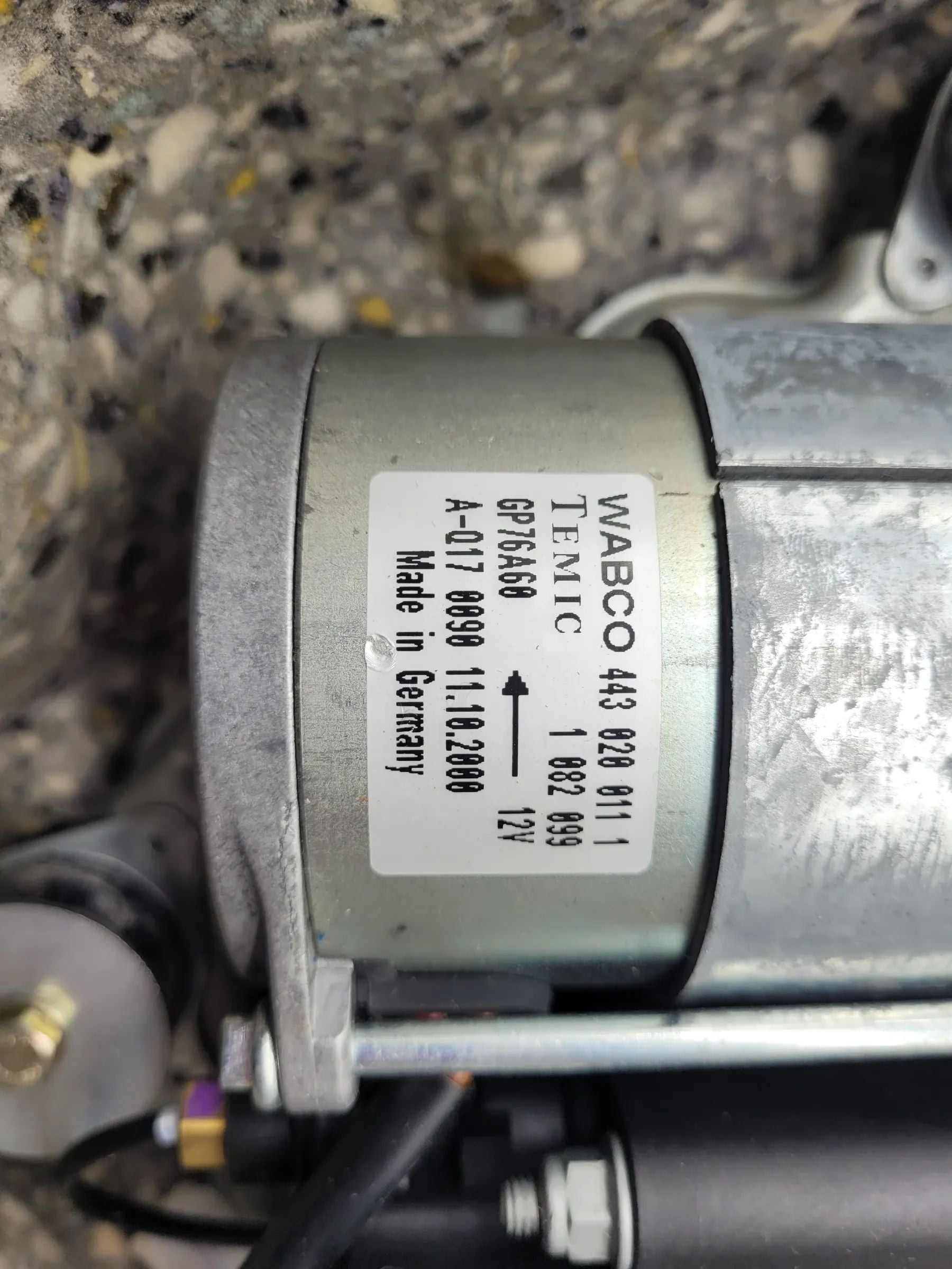 Original BMW X5 (E53) Kompressor Niveauregulierung 37.22-1092349