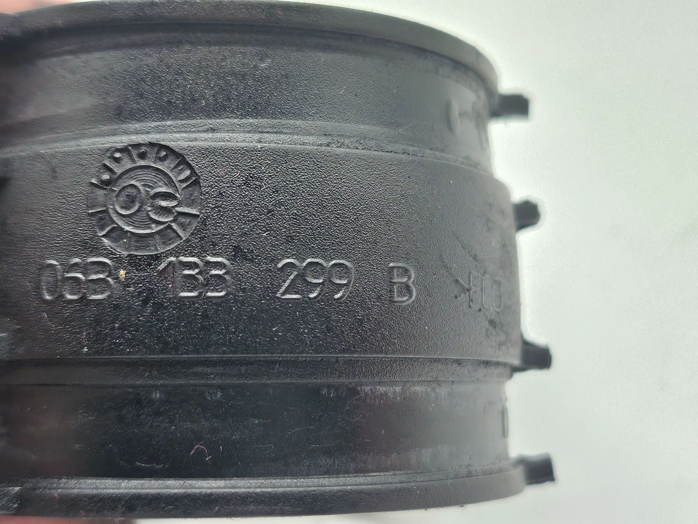 Original VAG 06B133299B Ansaugstutzen Ladeluftschlauch Ansaugkrümmer 1.6-2.0