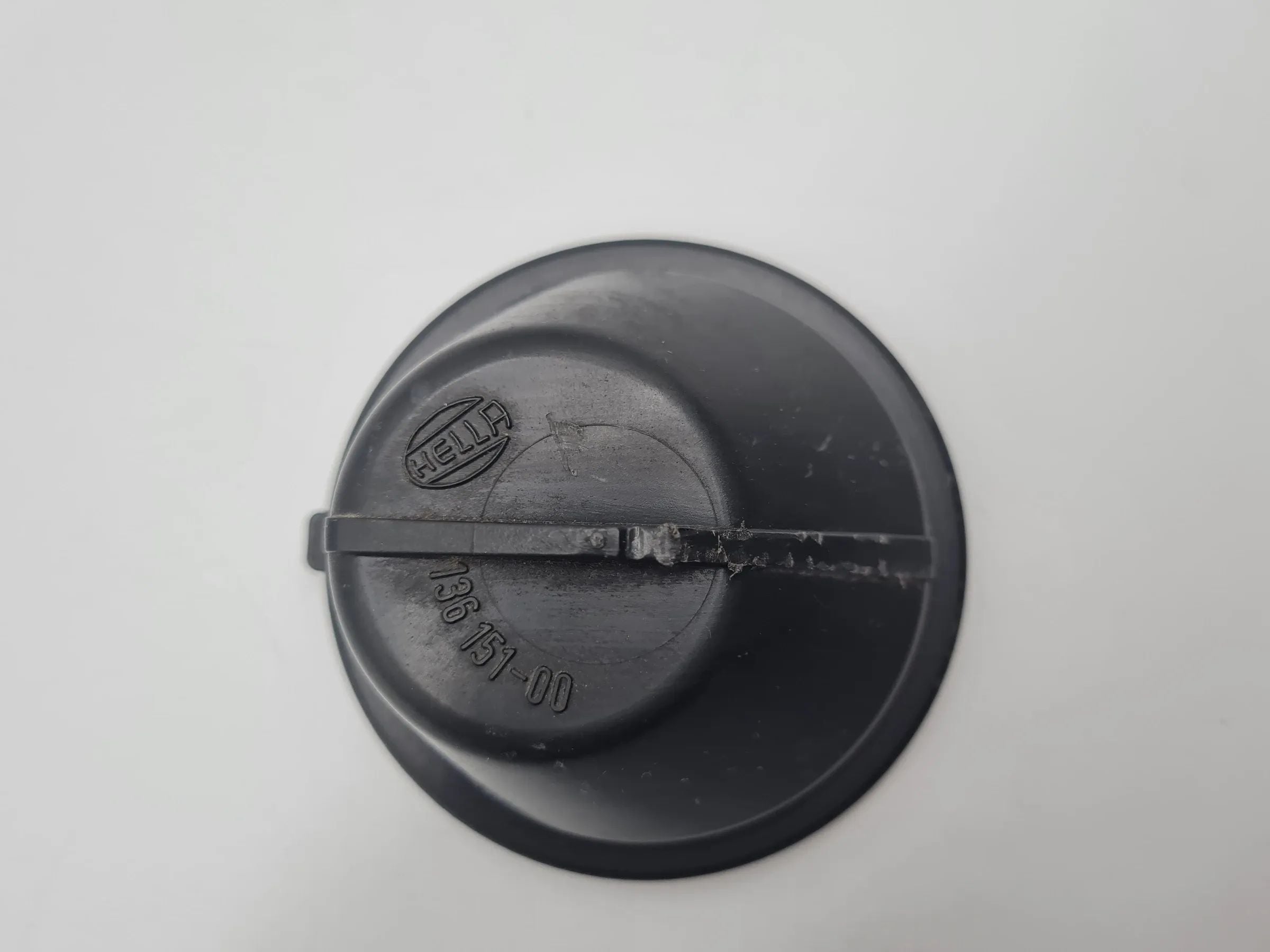 Original Audi Audi 80/ Coupe/Cabrio Typ 89 Scheinwerfer Deckel Kappe 136151-00