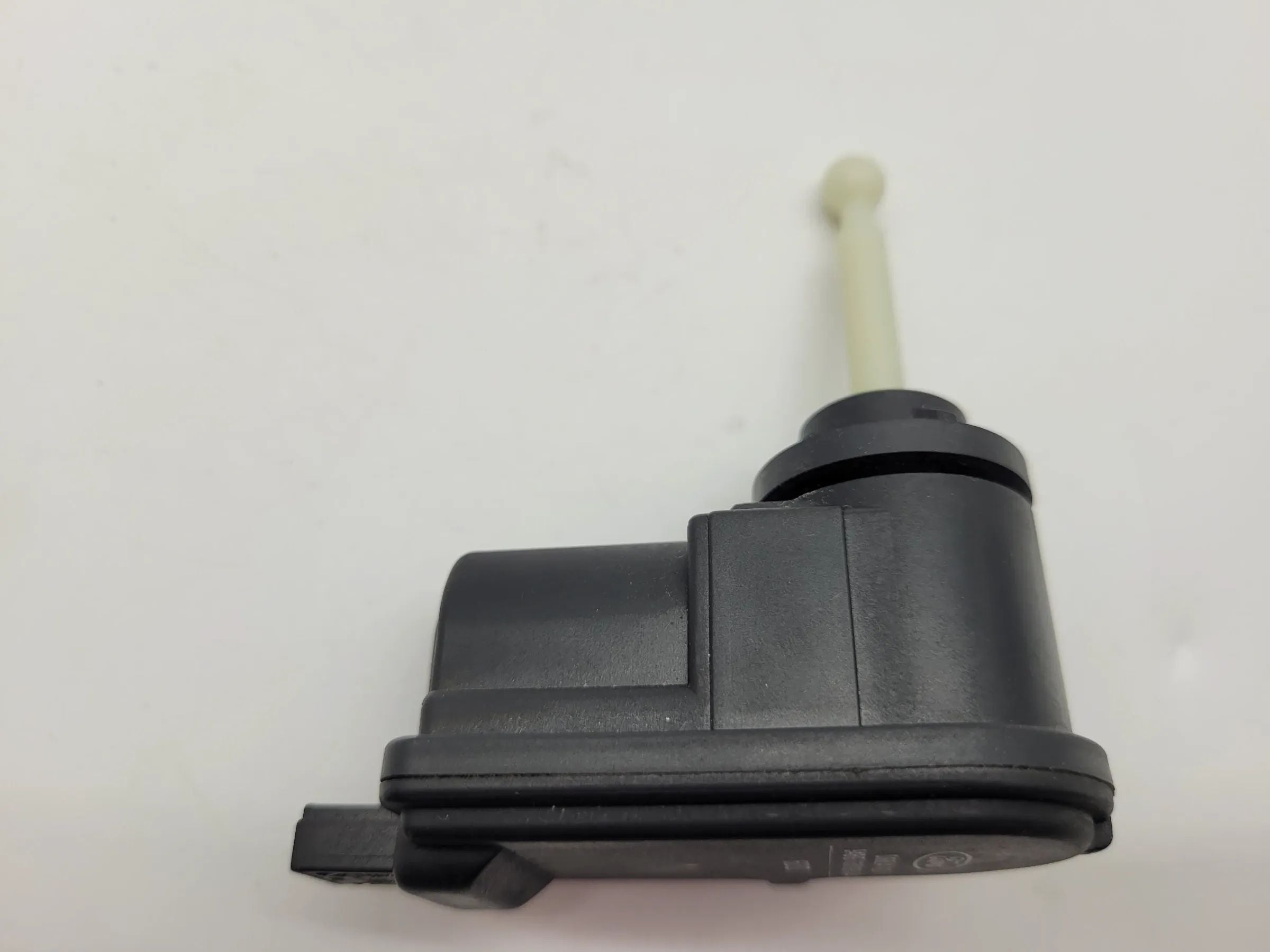 Original Ford Mondeo II 2 (BAP/BNP/BFP) Stellmotor LWR L/R 94BG13K198AA