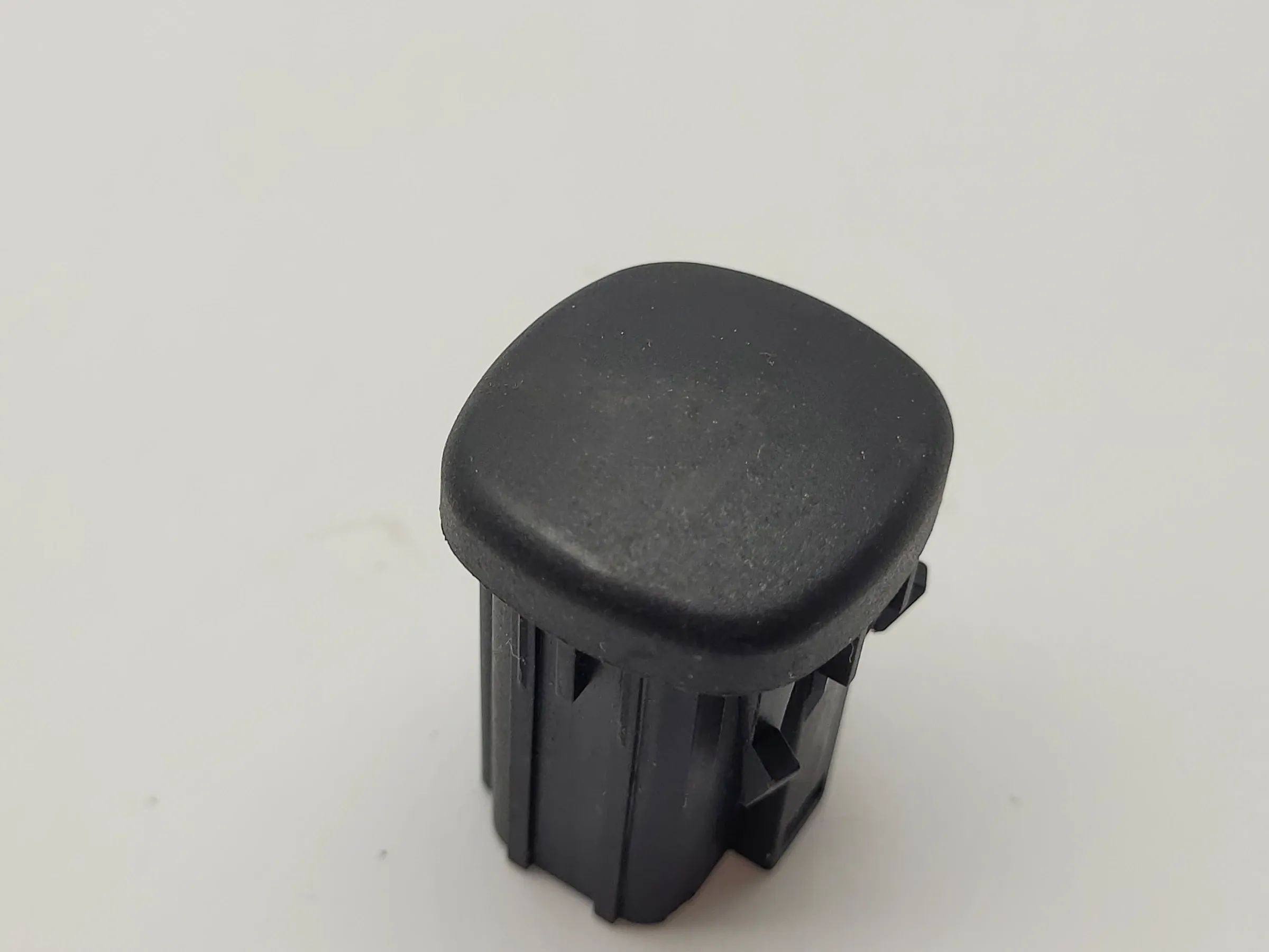 Original Ford Fiesta IV 4 (JA/JB) Blindknopf Blindstopfen 96FG-56051-AA