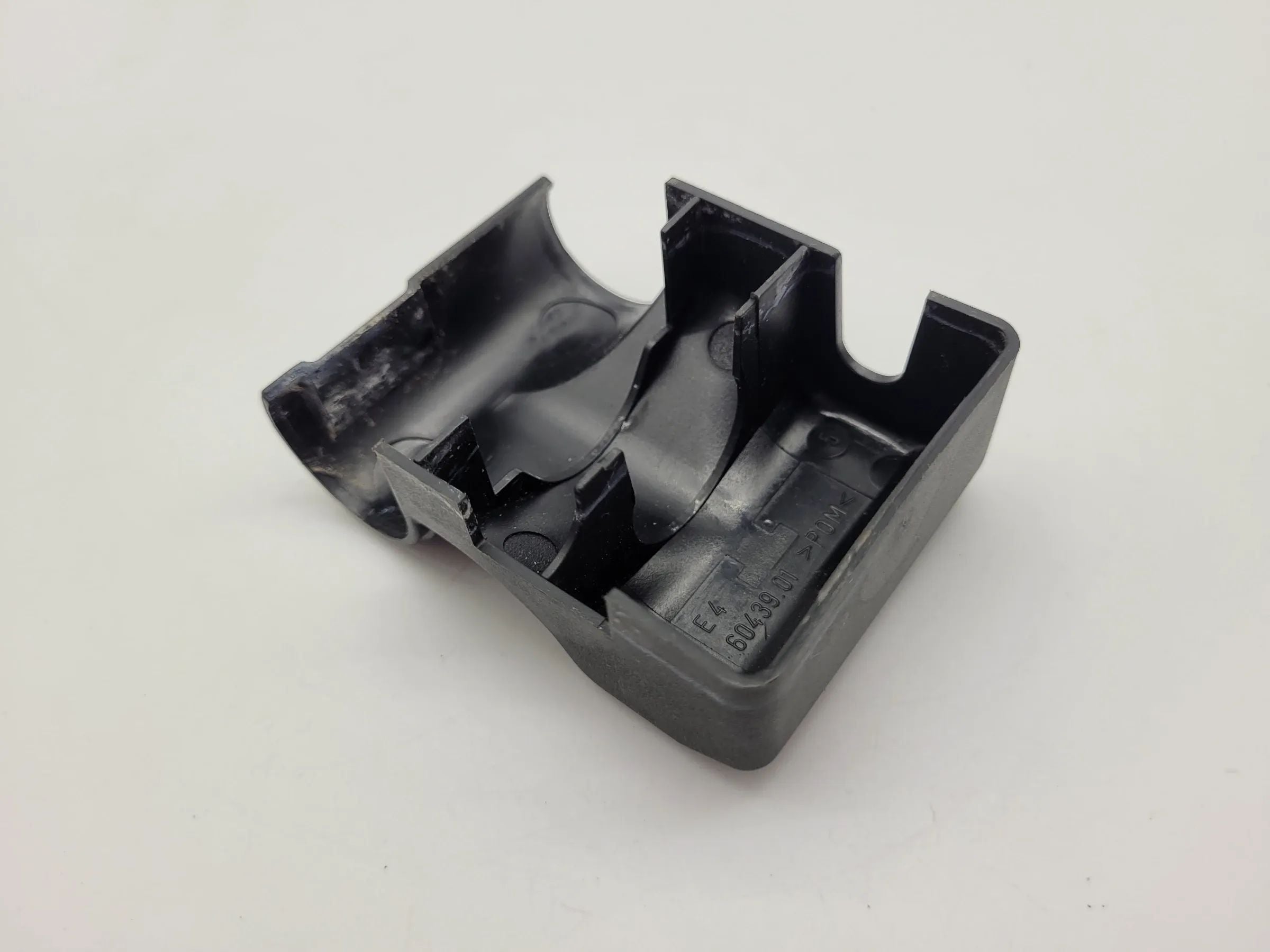 Original Mercedes-Benz C-Klasse (W203) Sicherheitsgurtbezug Links 60439.01