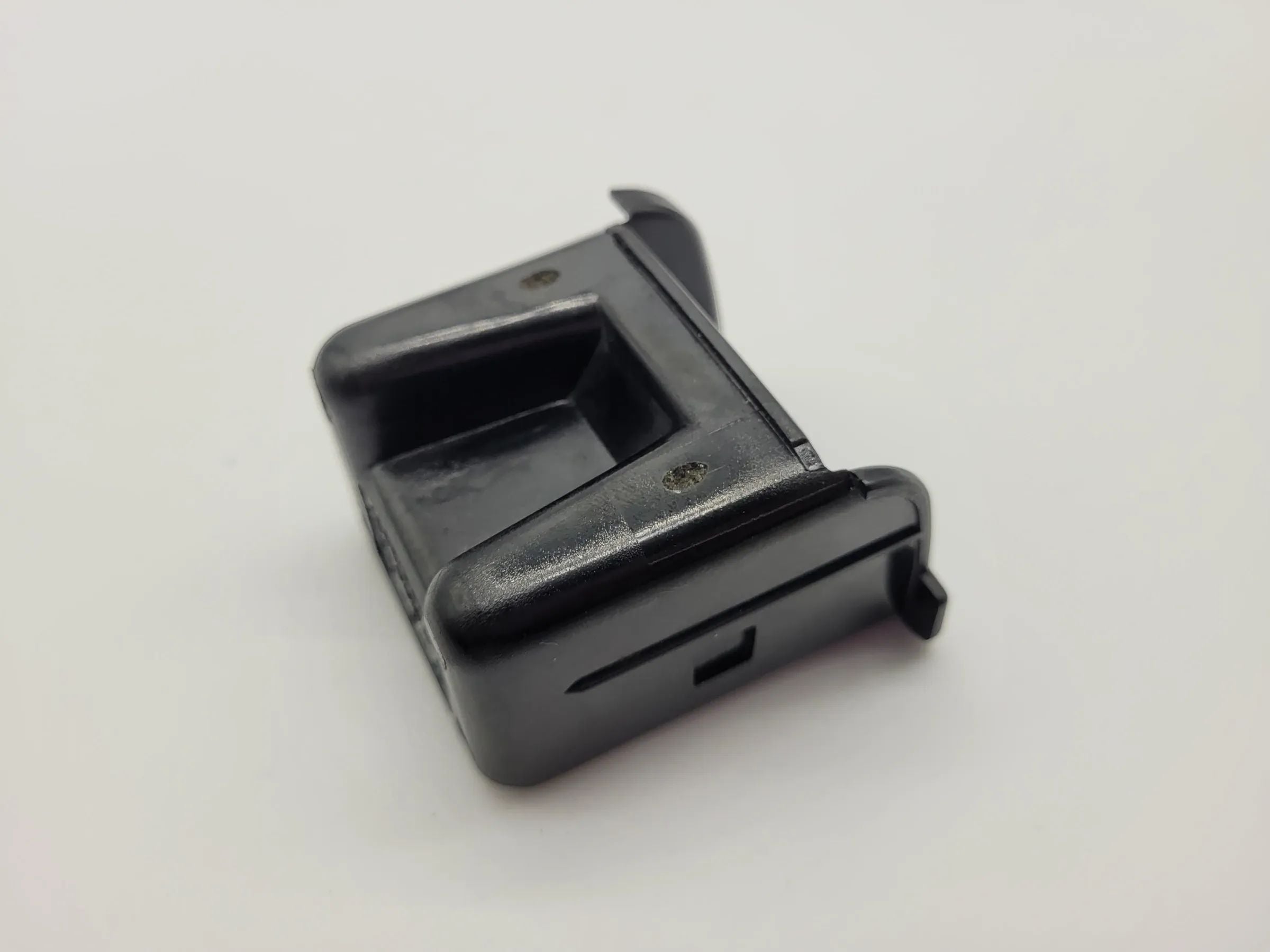 Original Mercedes-Benz A-Klasse (W168) Aschenbechereinsatz A1688100133