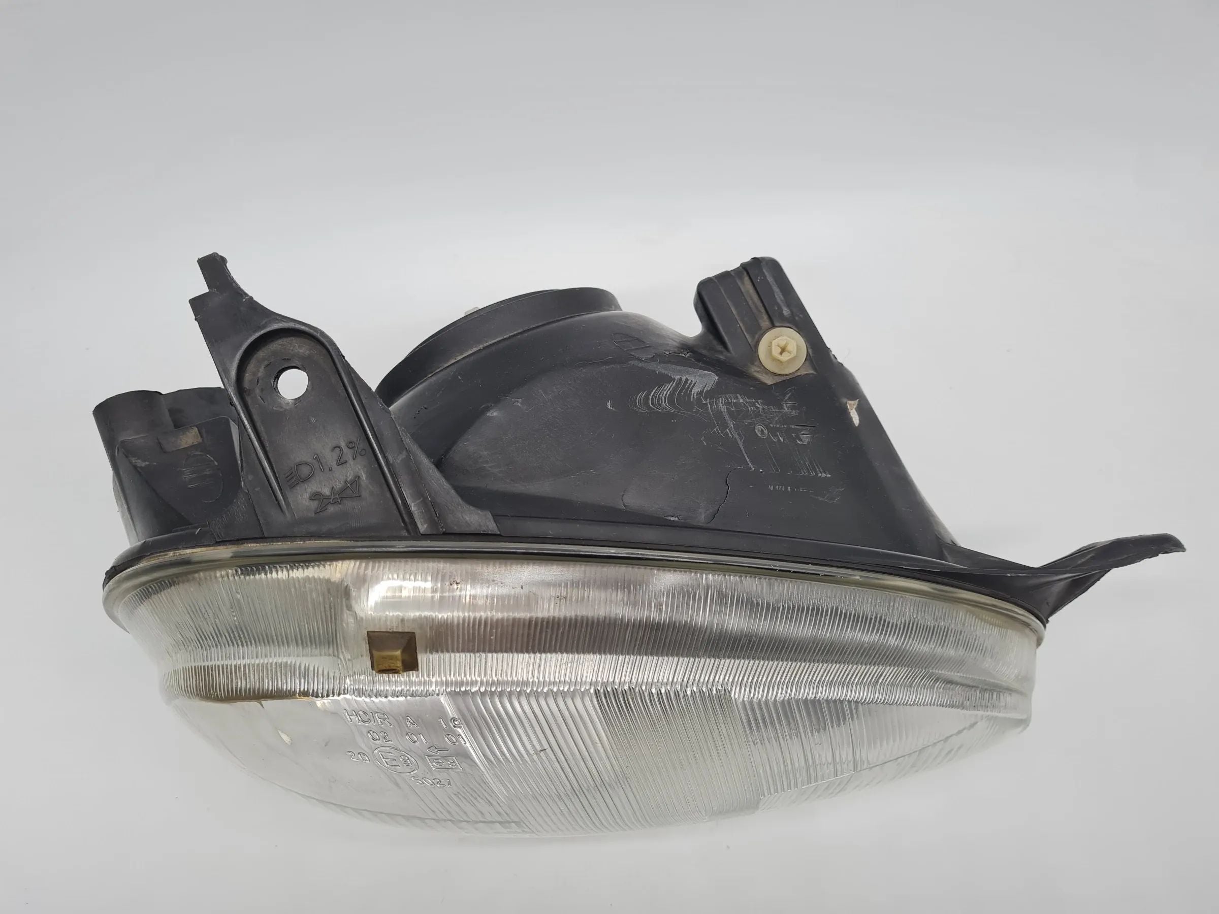 Original Opel Corsa B (S93) Scheinwerfer / Frontleuchte Rechts， 90386290