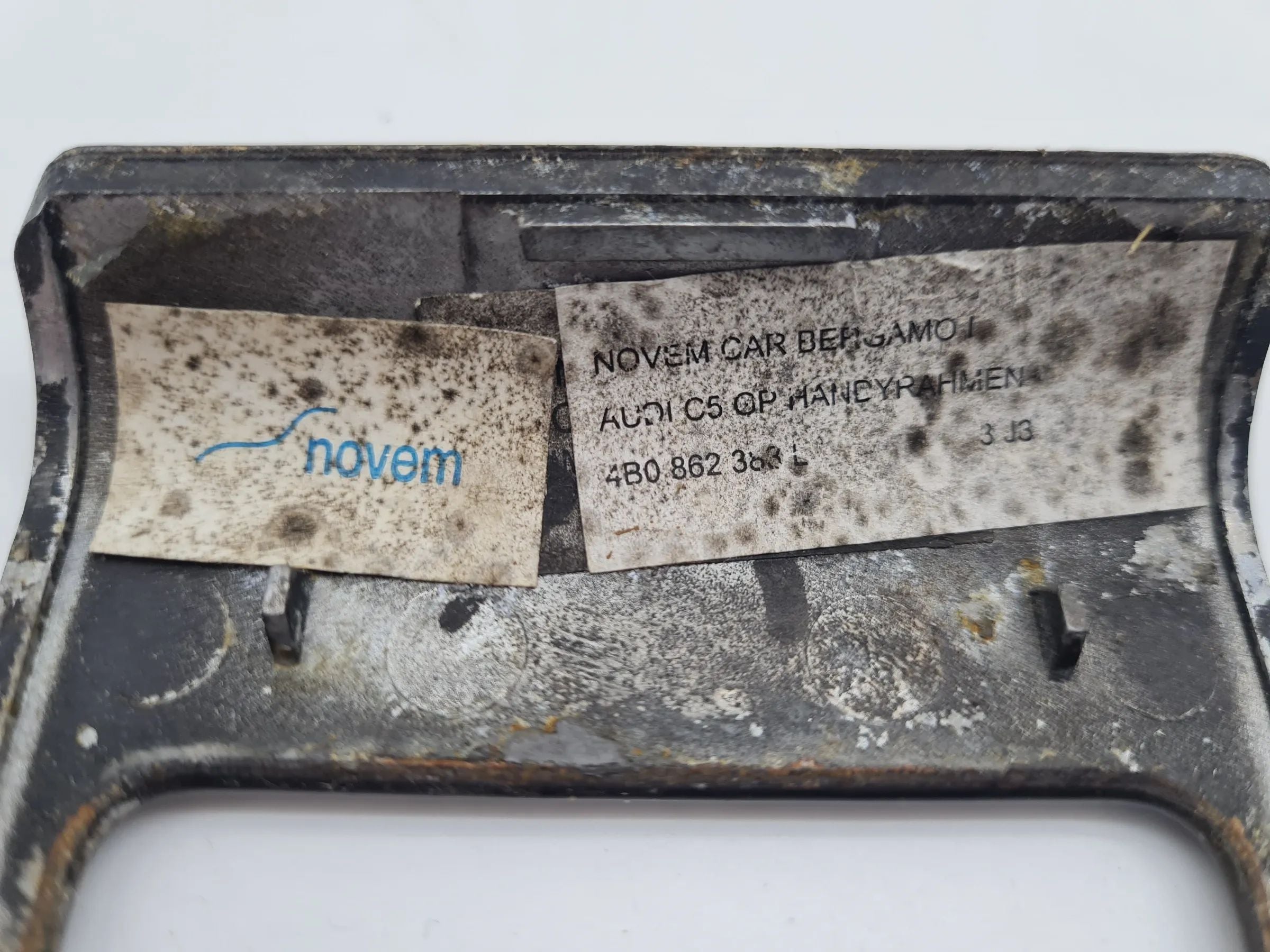 Original Audi A6 (4B) Dekorleiste / Zierleiste Armaturenbrett 4B0862383