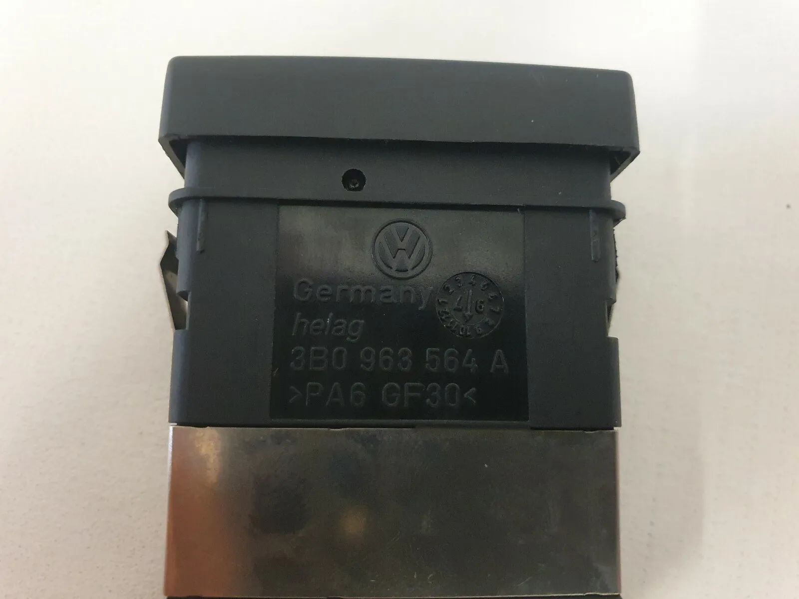 ⭐⭐⭐original Interruptor do Aquecimento do Banco 3B0963564A VW PASSAT VARIANT (3B5) 1.8 ⭐⭐⭐