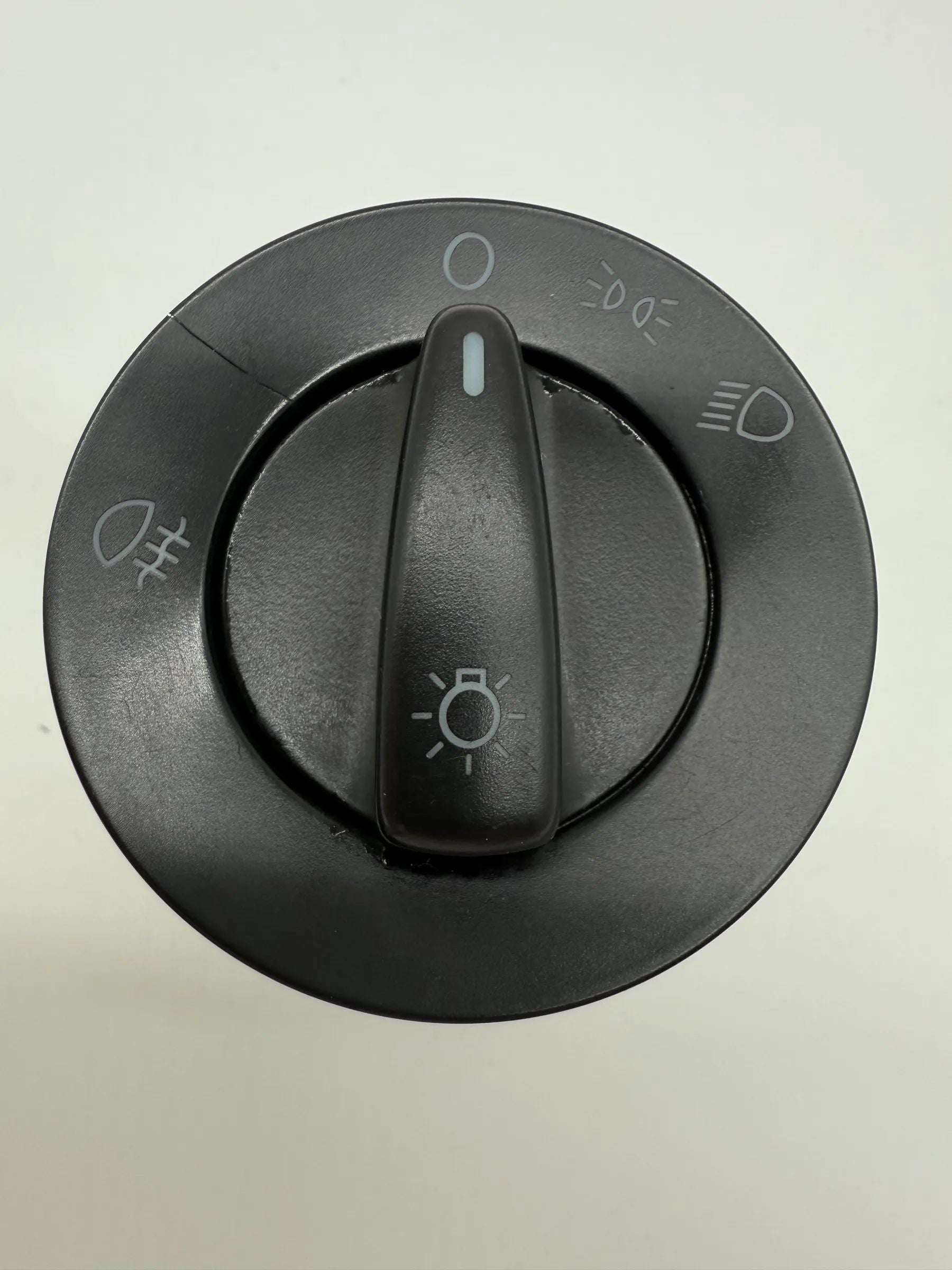 フォルクスワーゲン ゴルフ4 2003年 ライトスイッチ TC41C0941531