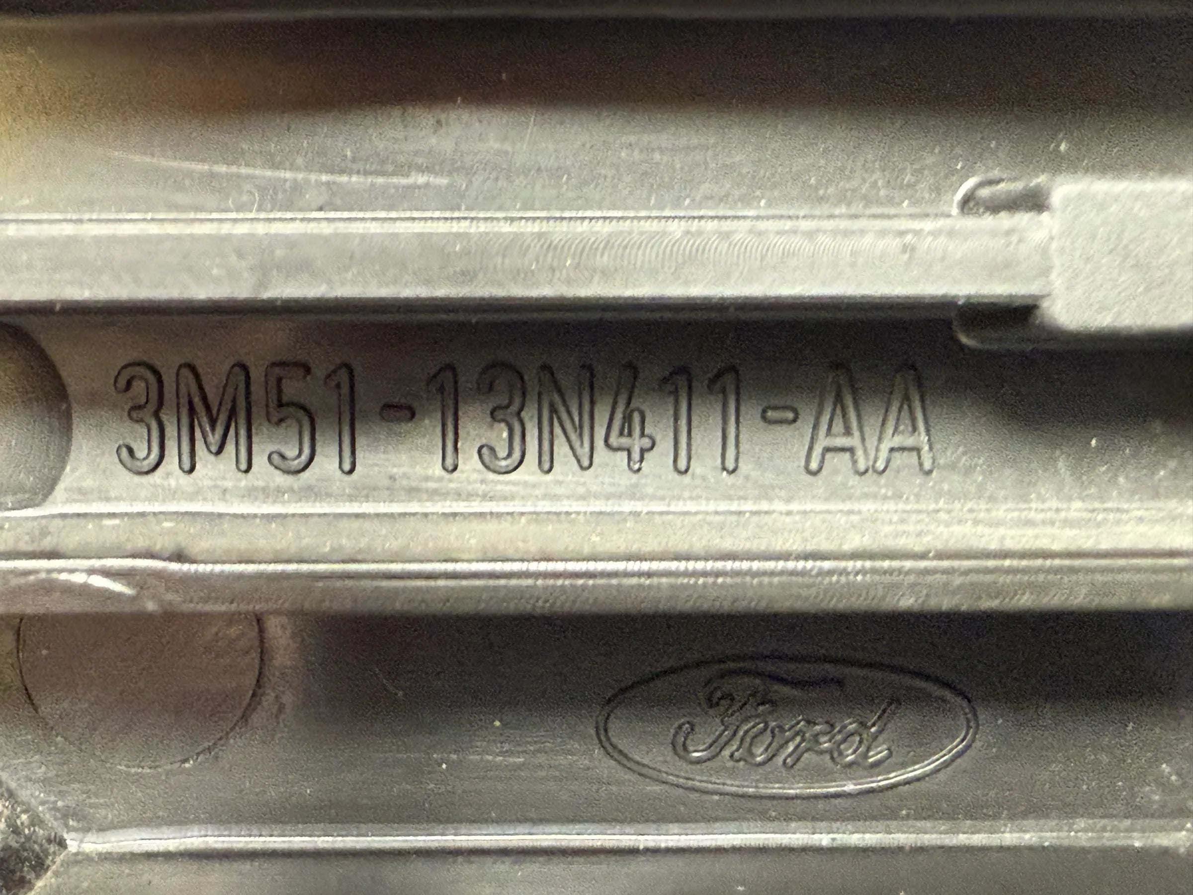 Original Ford Focus C-MAX lamp holder rear light L/R 3M51-13N411-AA / 158 952 