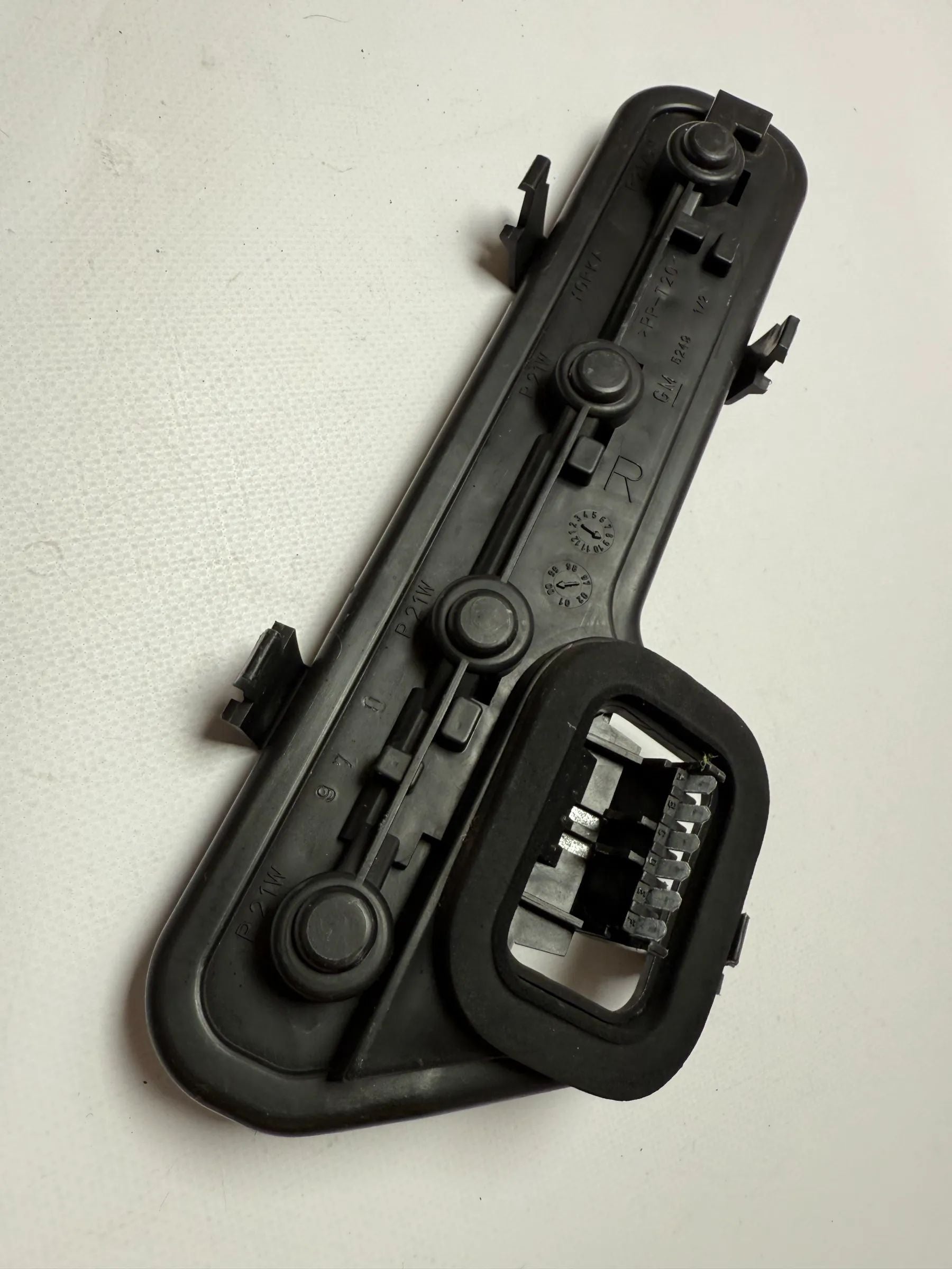 Original Opel Zafira A T98 lamp holder rear light right GM Yorka 5249 