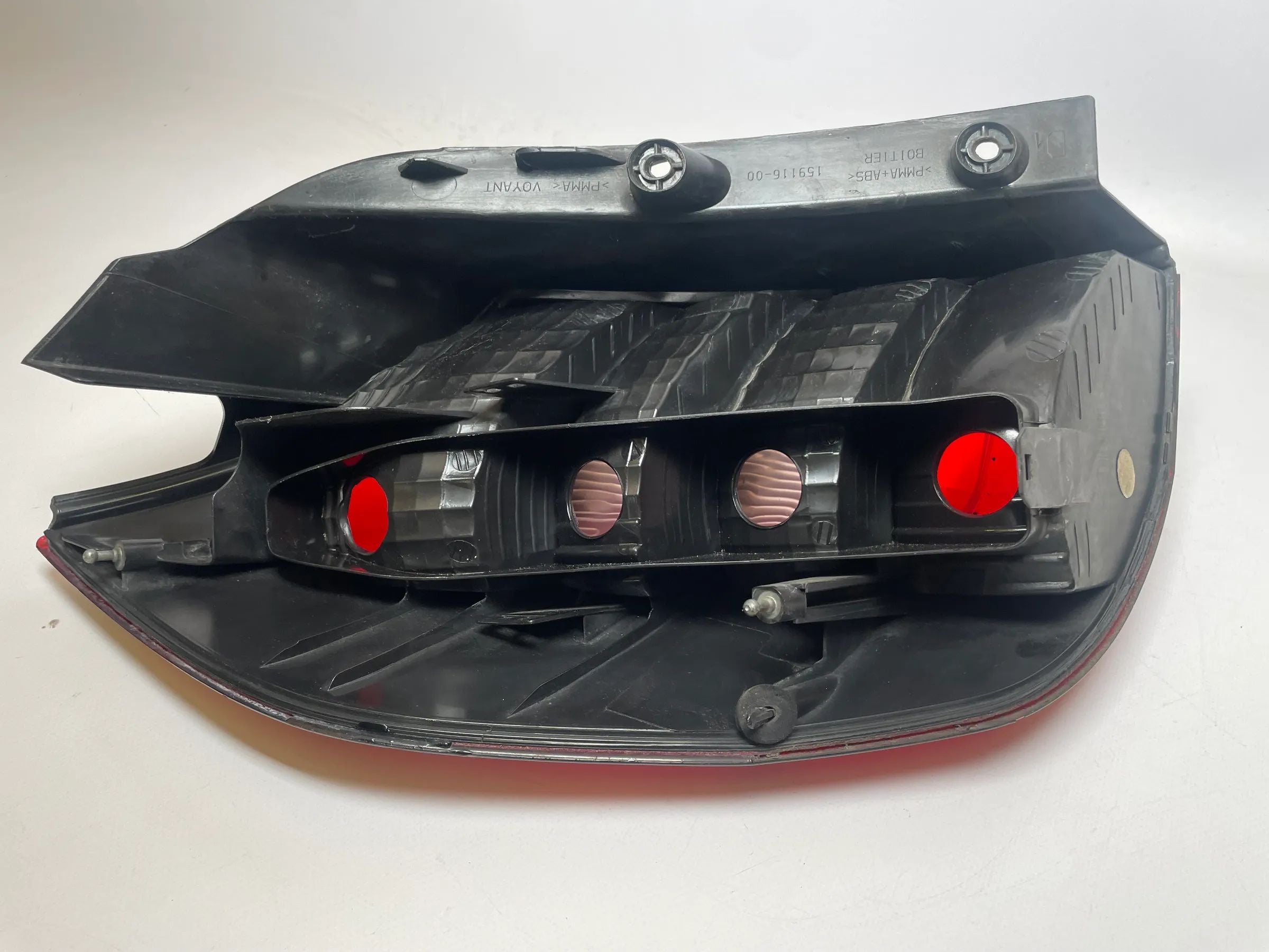 Original Renault Scenic (MK2) 03-09 Taillight Right Rear 159116-00