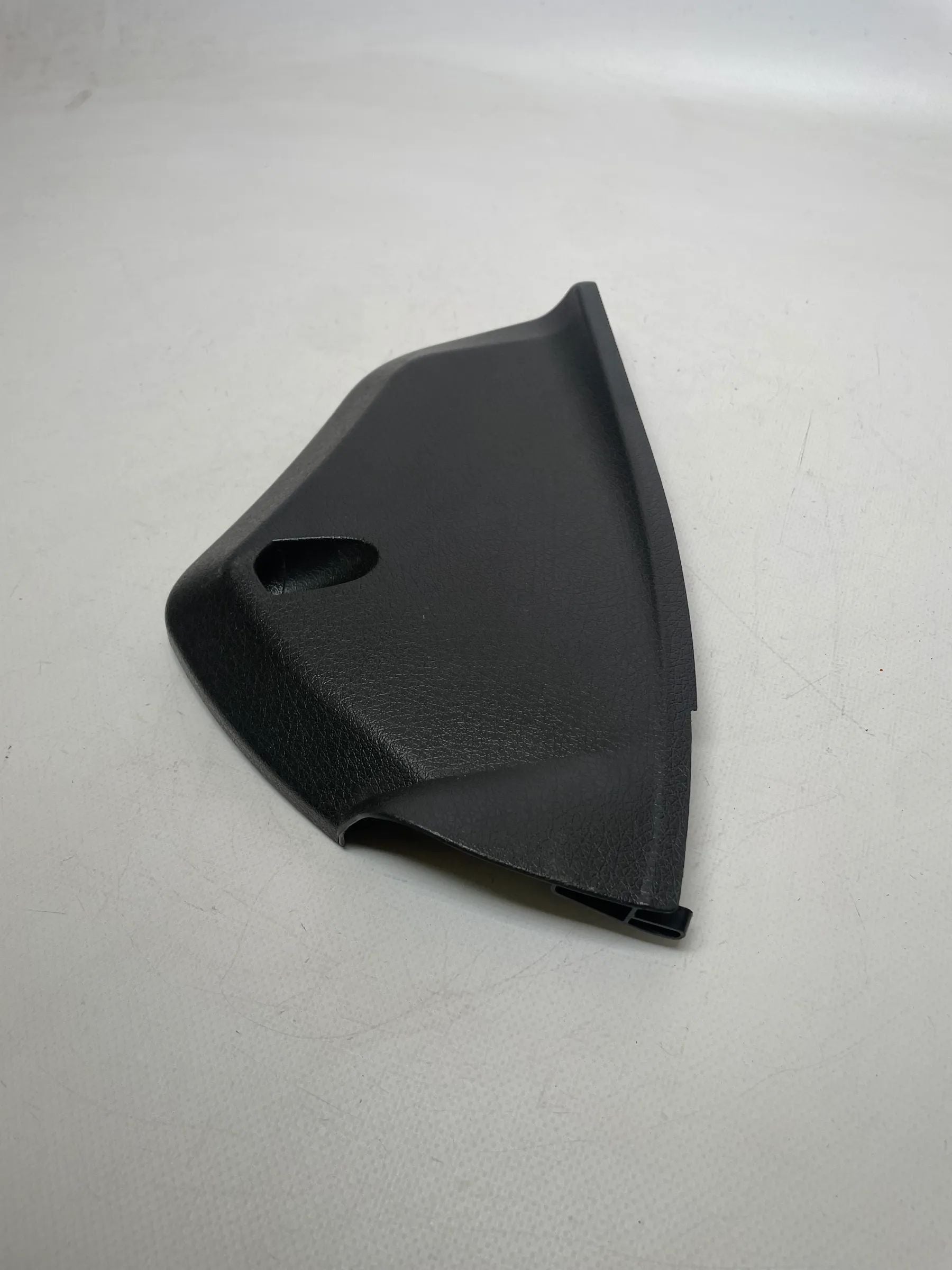 Mercedes C-Klasse (W203) Verkleidung Armaturenbrett Links A2036800578