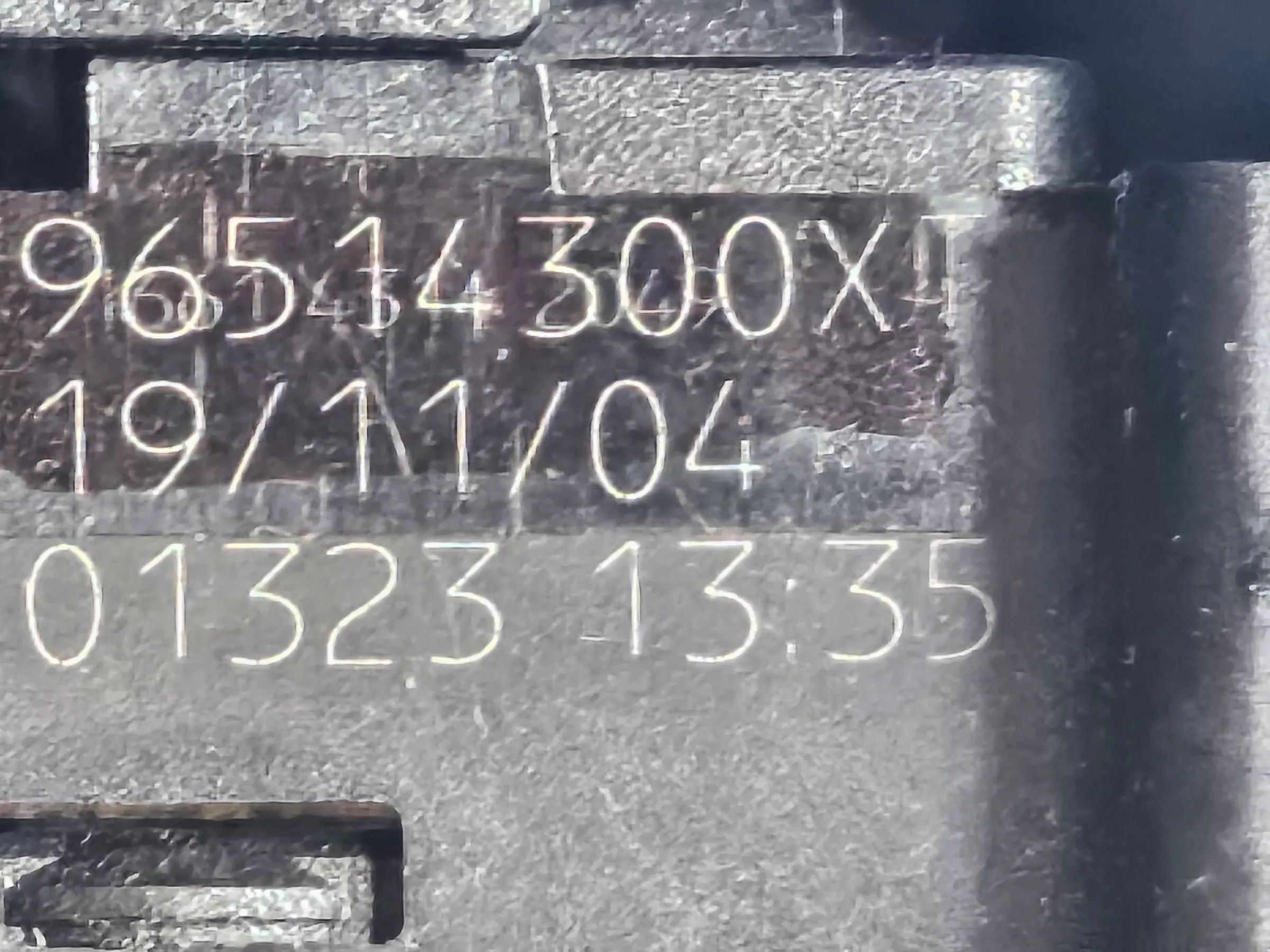 Oryginalny przełącznik podnośnika szyby przedniej lewy Citroen Citroën C5 96514300XT