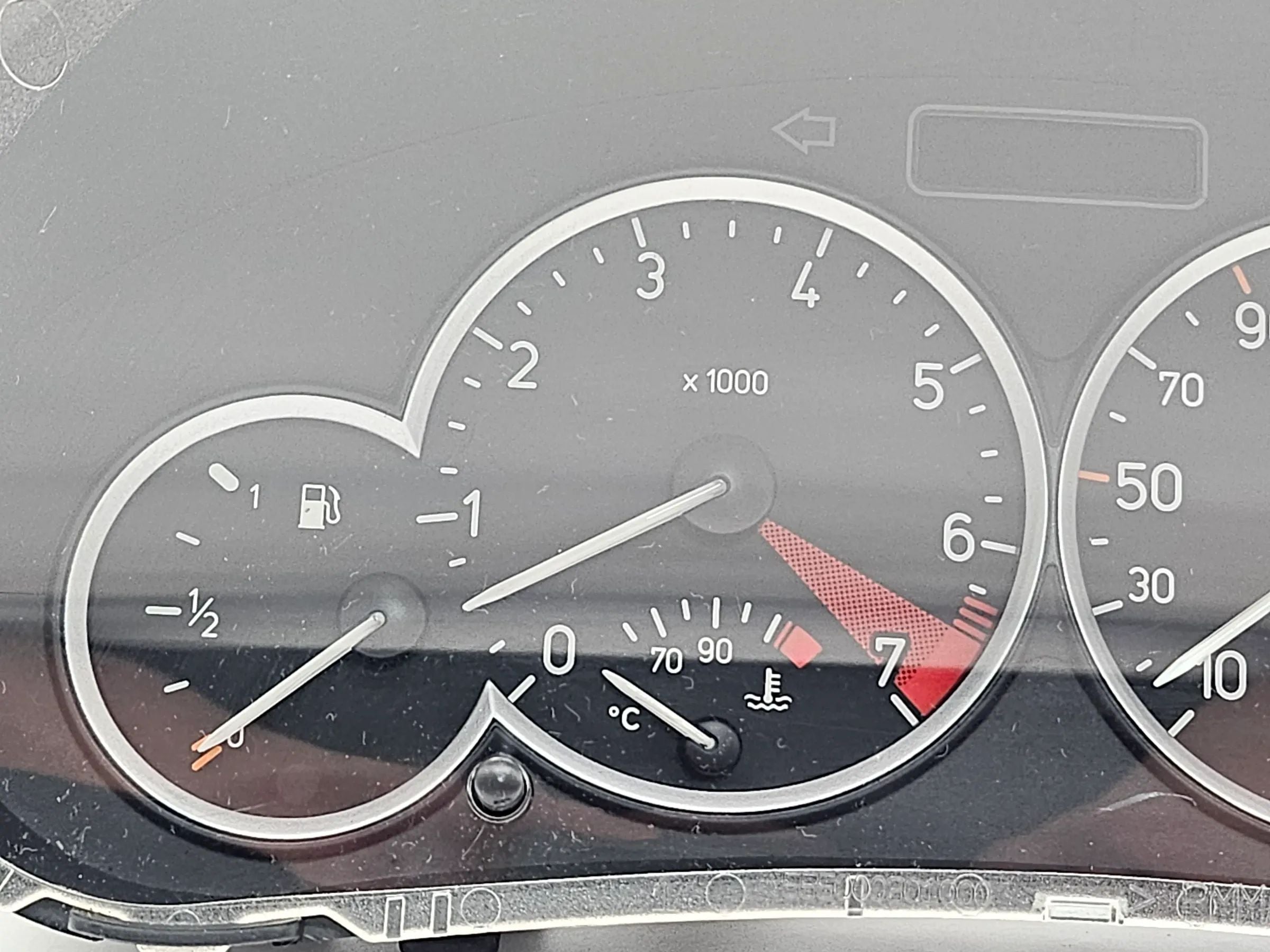 Пежо 206 CC 110 2KFX/2NFZ Кабриолет Панель приборов Тахометр Jaeger