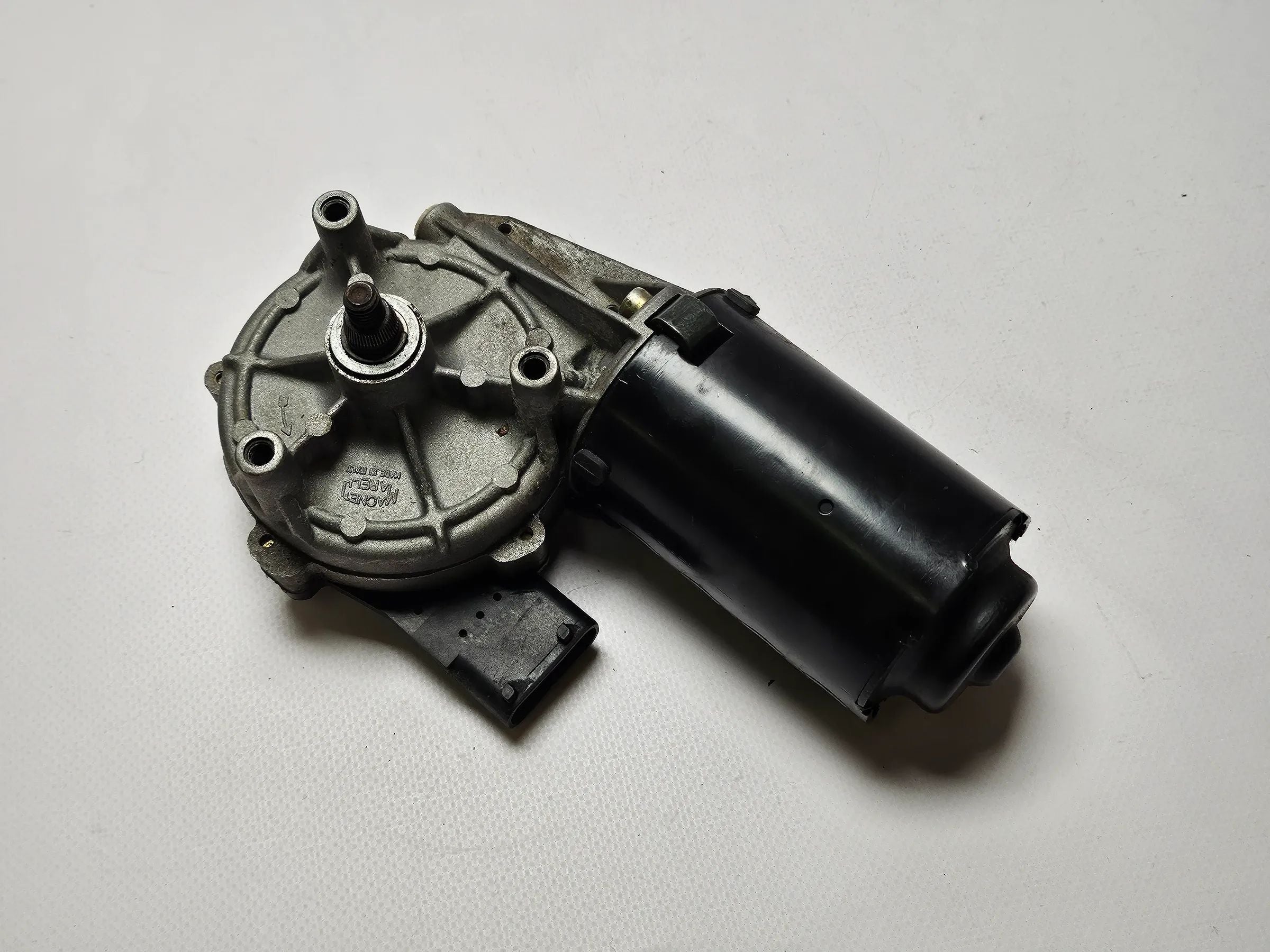 Оригинальный мотор стеклоочистителя передний BMW 3 серии E36 8363513