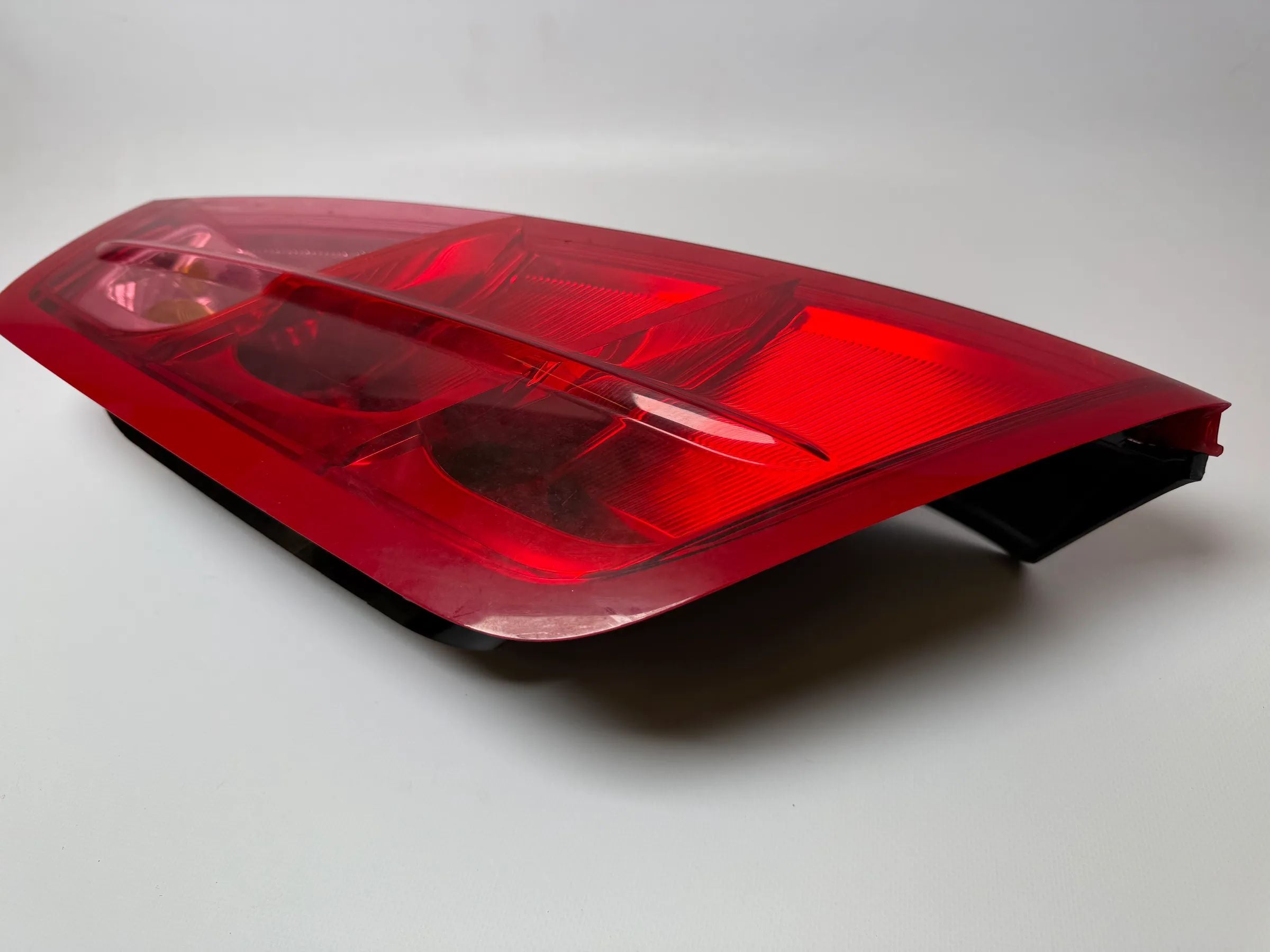 Original Fiat Grande Punto 199 rear light left 51701589 / 20140999 