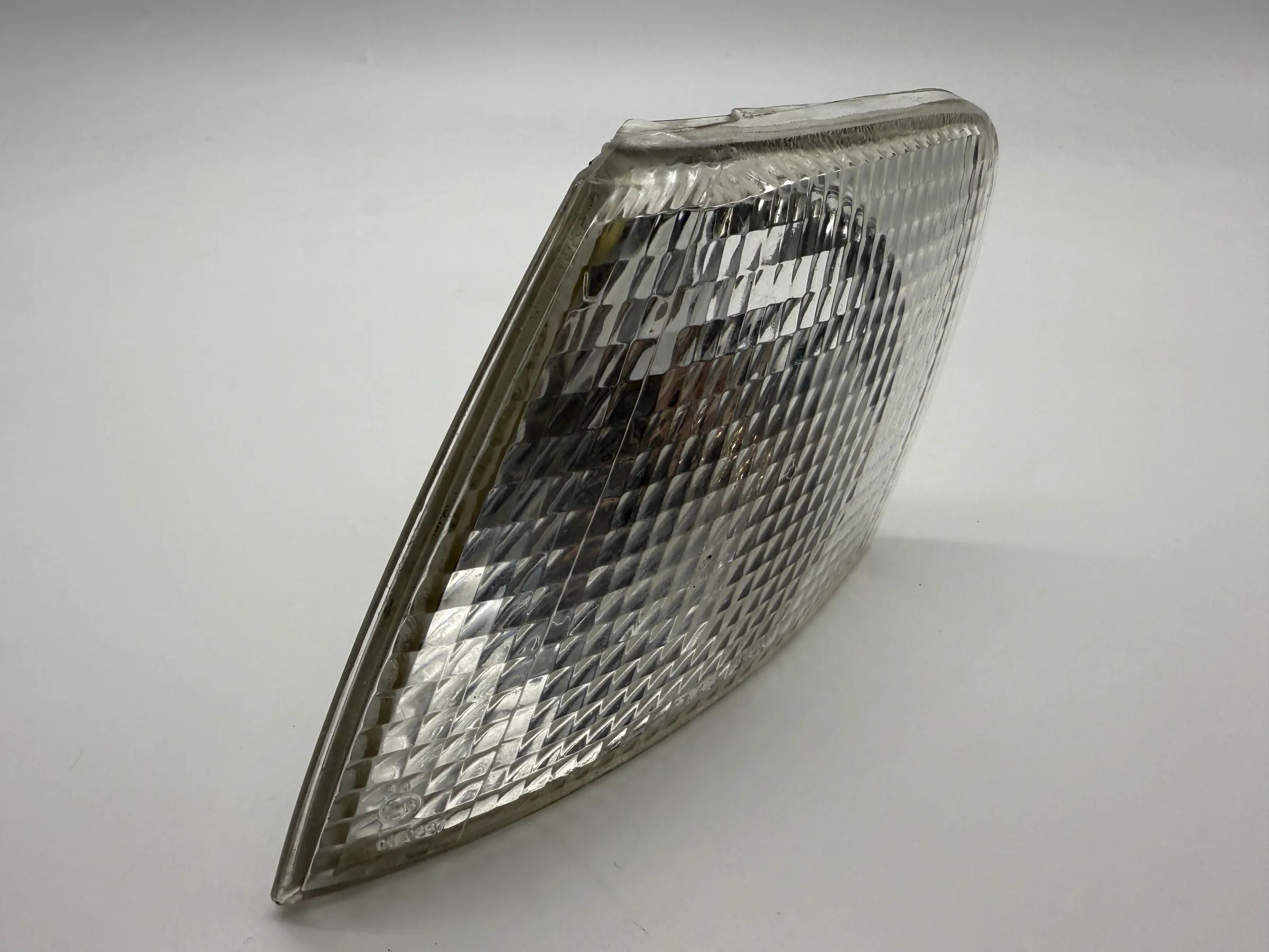 Original VW Passat B5 (3B2/3B5) Turn Signal Left 18-5104B