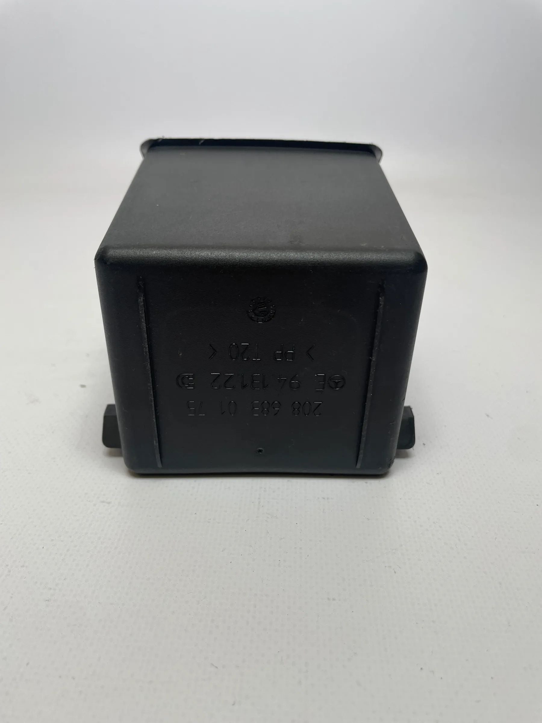 Original Mercedes CLK W208 Ablagefach Mittelkonsole 2086830175