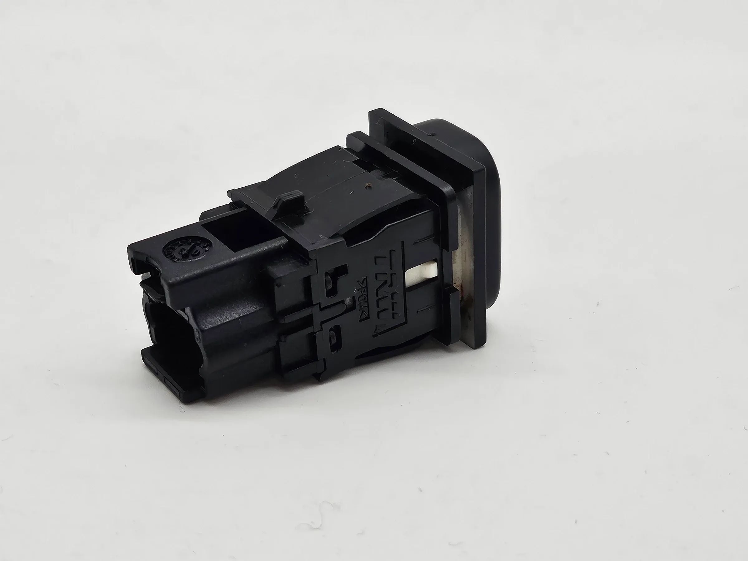 Original Peugeot 607 Limousine Heckscheibenjalousie Schalter 96296487XT