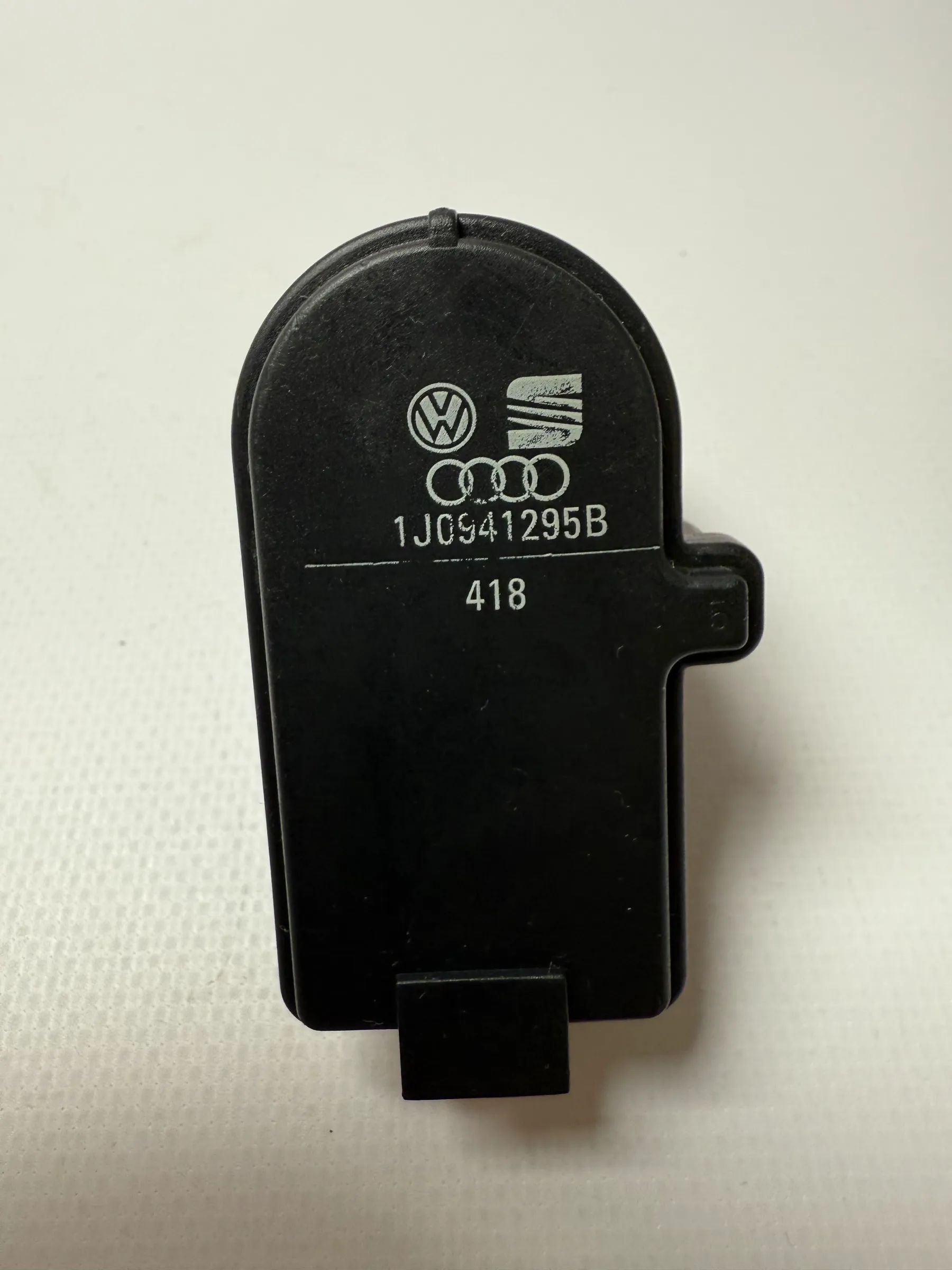 Original AUDI, SEAT, VW Atuador, Regulação de alcance do farol 1J0941295B
