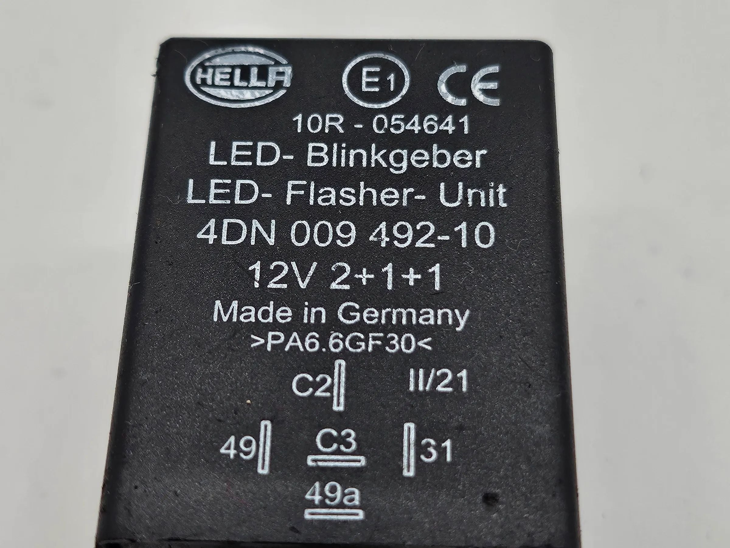 Original HELLA Blinkgeber LED gesteckt 5-polig  4DN009492-10