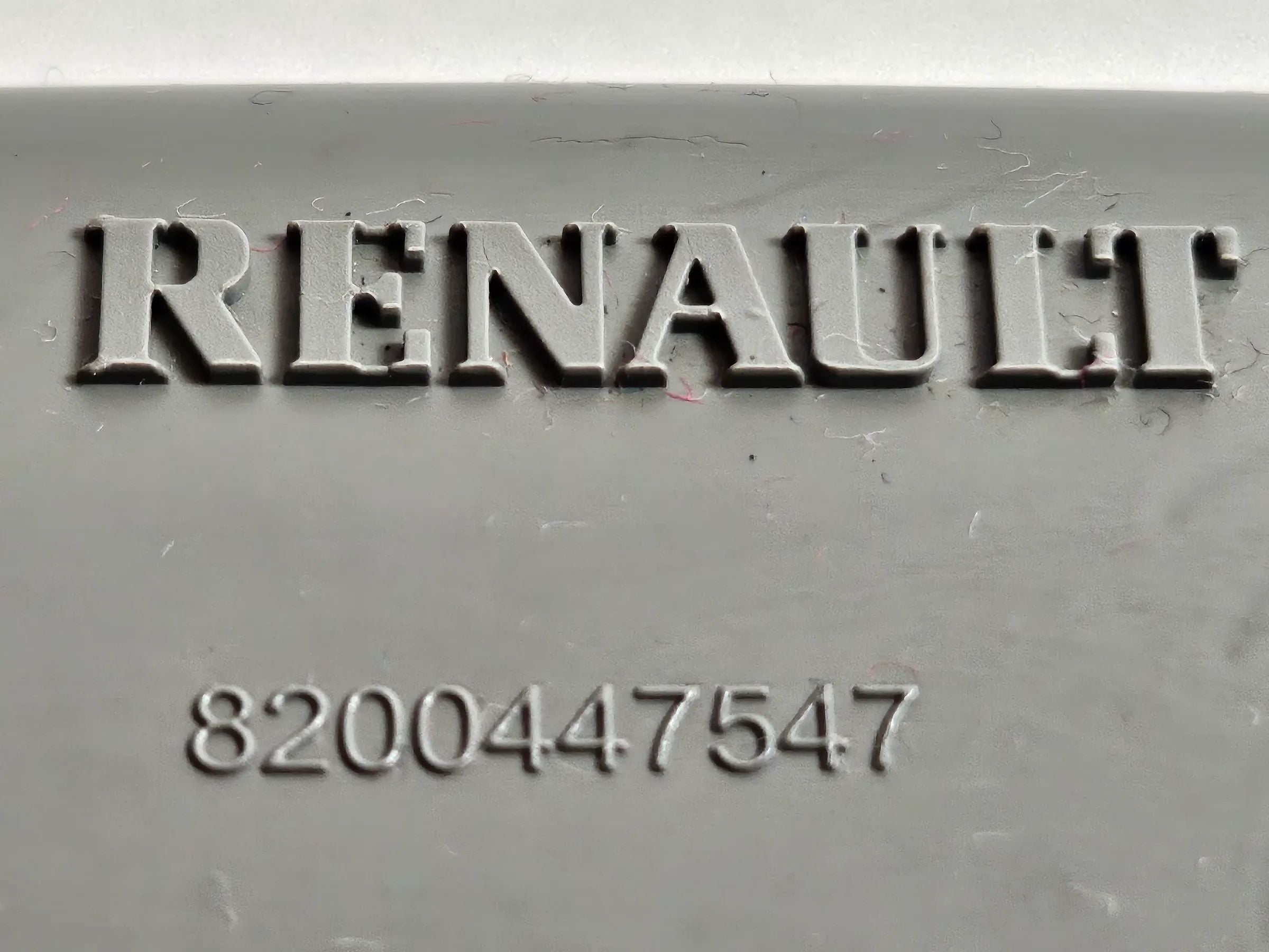 Orig RENAULT CLIO 2 II  Innenraum Deckenbeleuchtung Verkleidung 8200447547