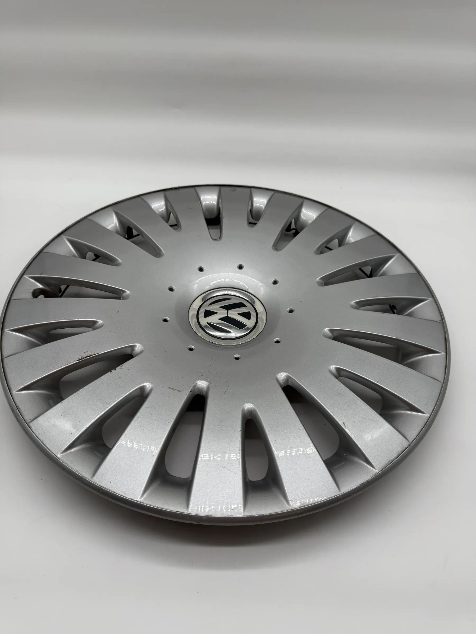 VW PASSAT GOLF TOURAN RADKAPPE RADZIERBLENDE 16 ZOLL 3C0601147D