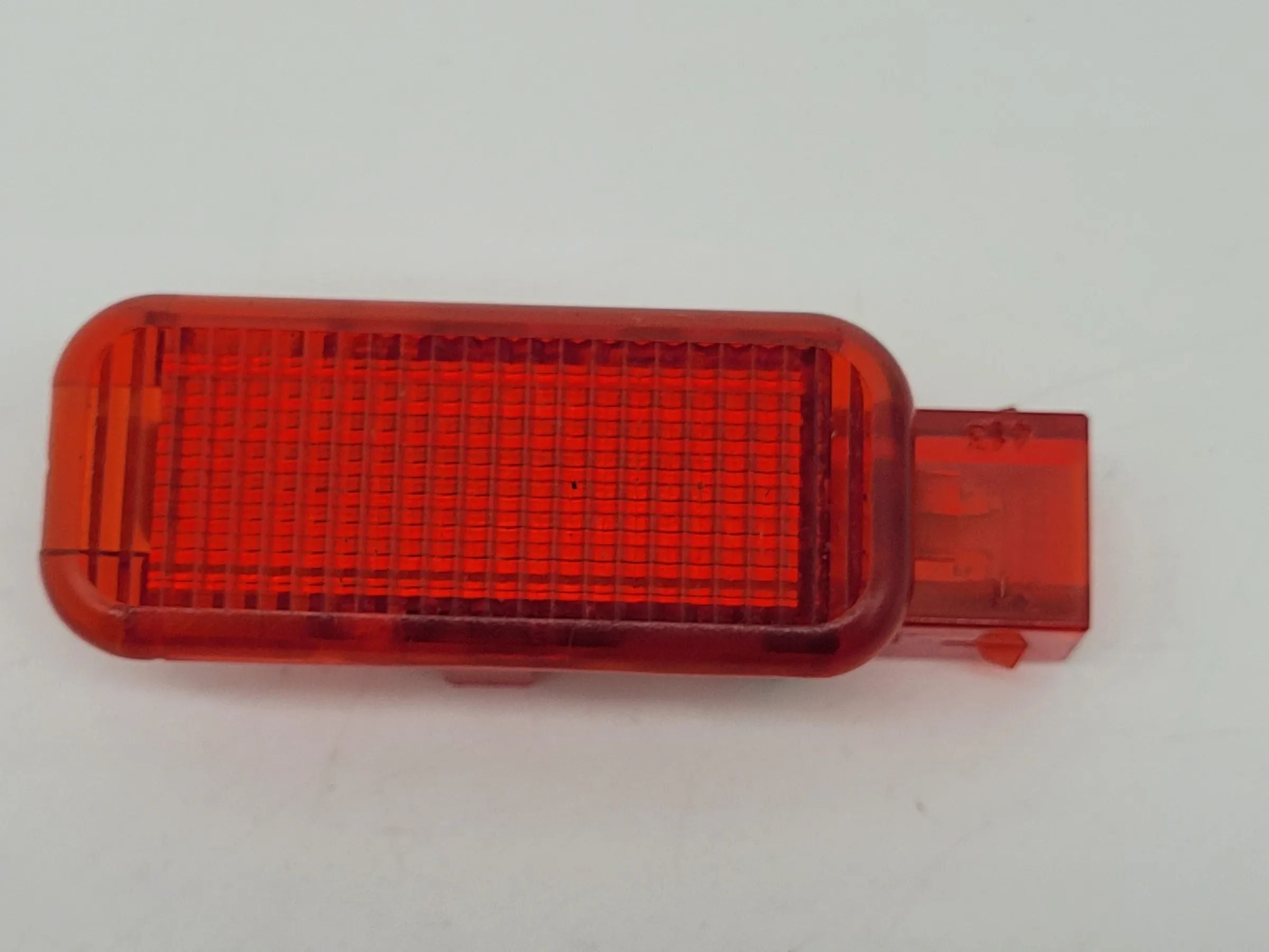 Original Audi A4 (8E/B6/B7) Türleuchte Türlicht Leuchte Rot L/R 8D0947411
