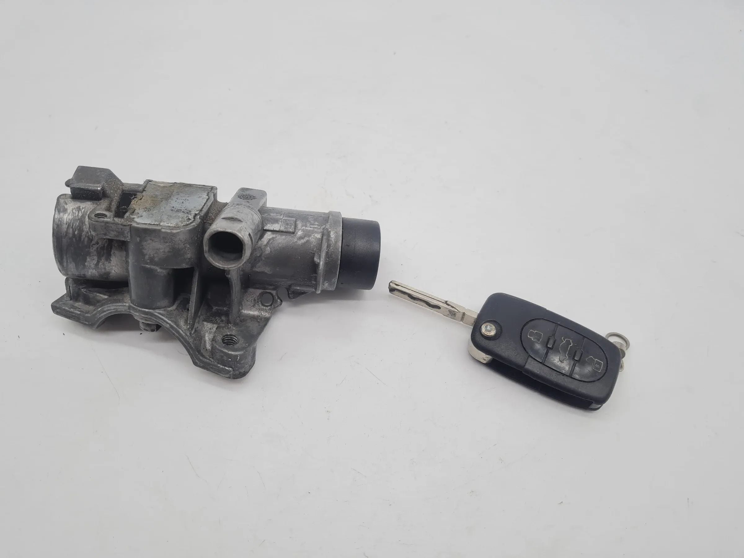 Original Audi A6 (4B2/4B4) Zündschloss Lenkschloss + Schlüssel 4B0905851B