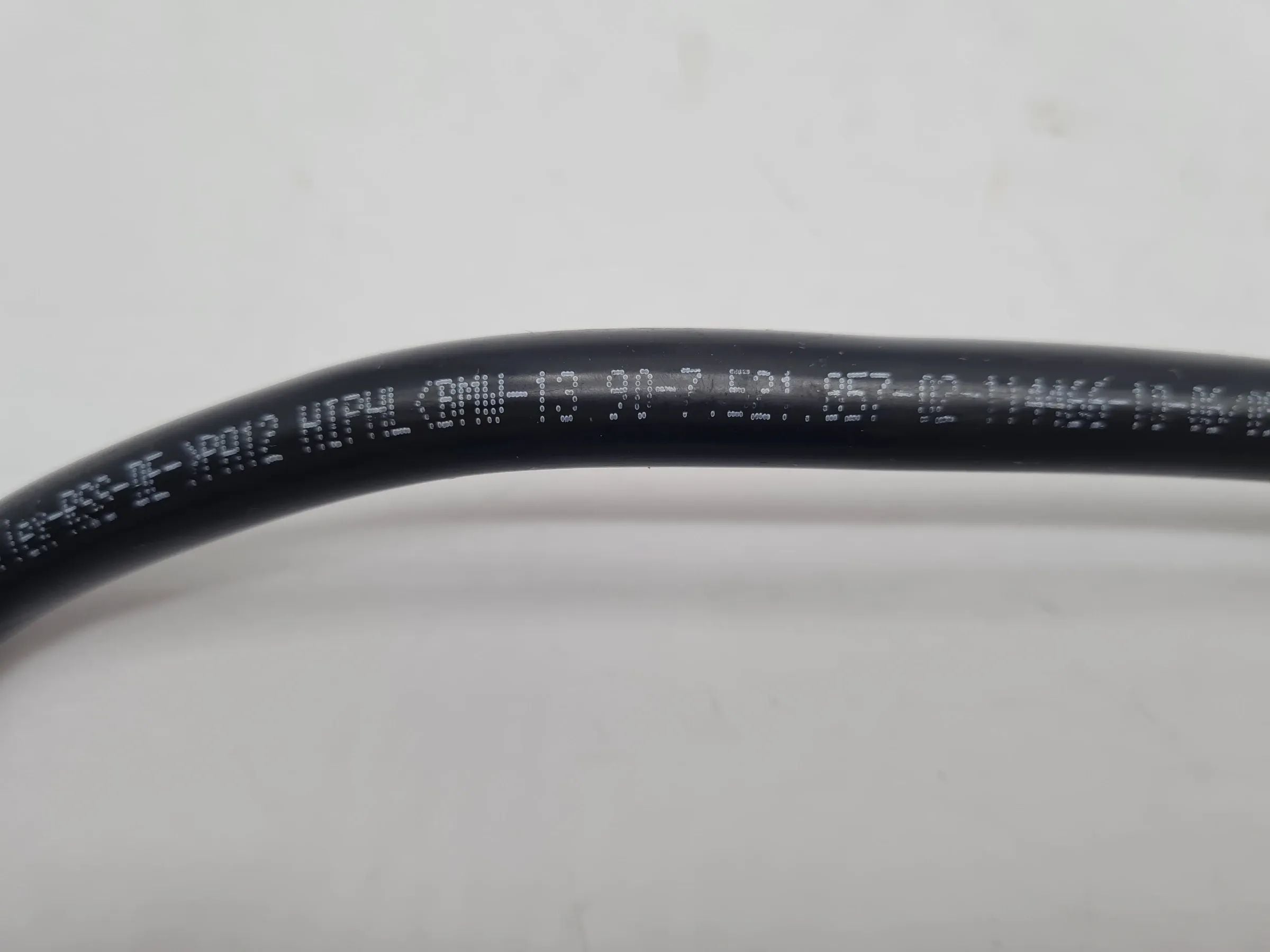 Original BMW 5er (E60/E61/M54) Entlüftungsleitung Tank 13.90-7521857-02