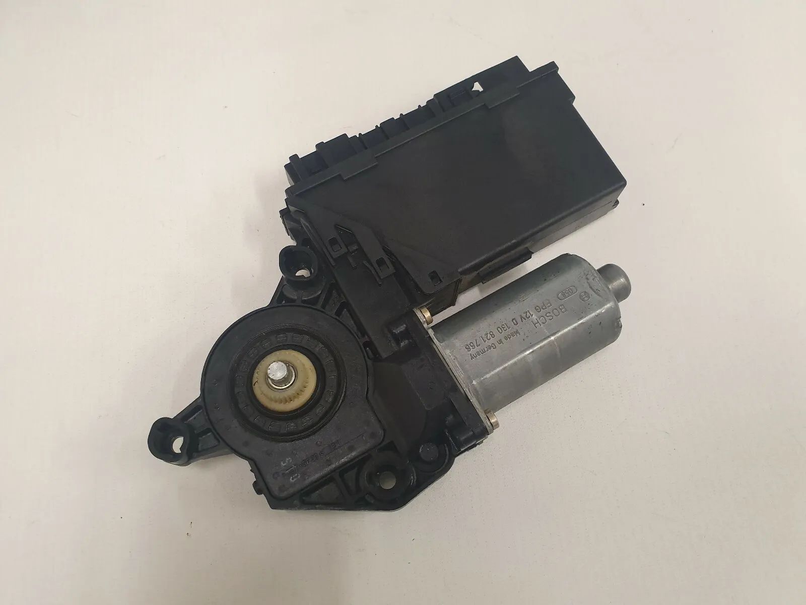AUDI A4 AVANT (8ED, B7) 2.0 TDI Motor Sağ Arka Cam Kaldırıcı 8E0959802A K31