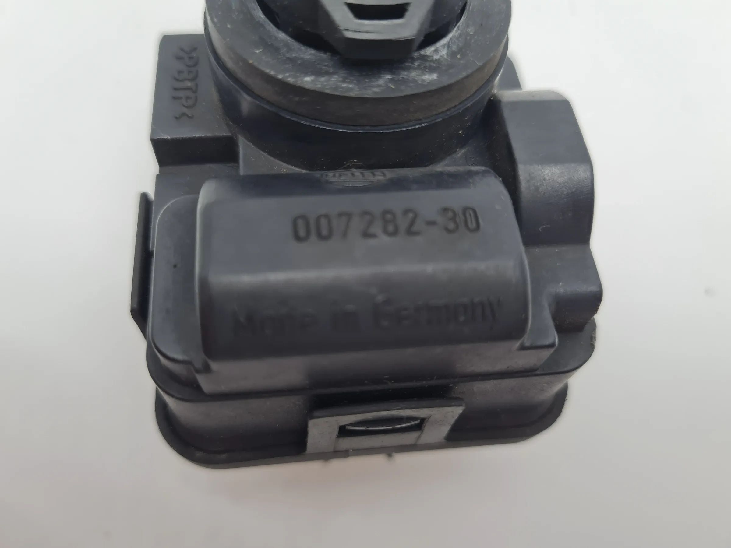 Original Opel Omega B (V94) Scheinwerfer Stellmotor LWR L/R 90492832