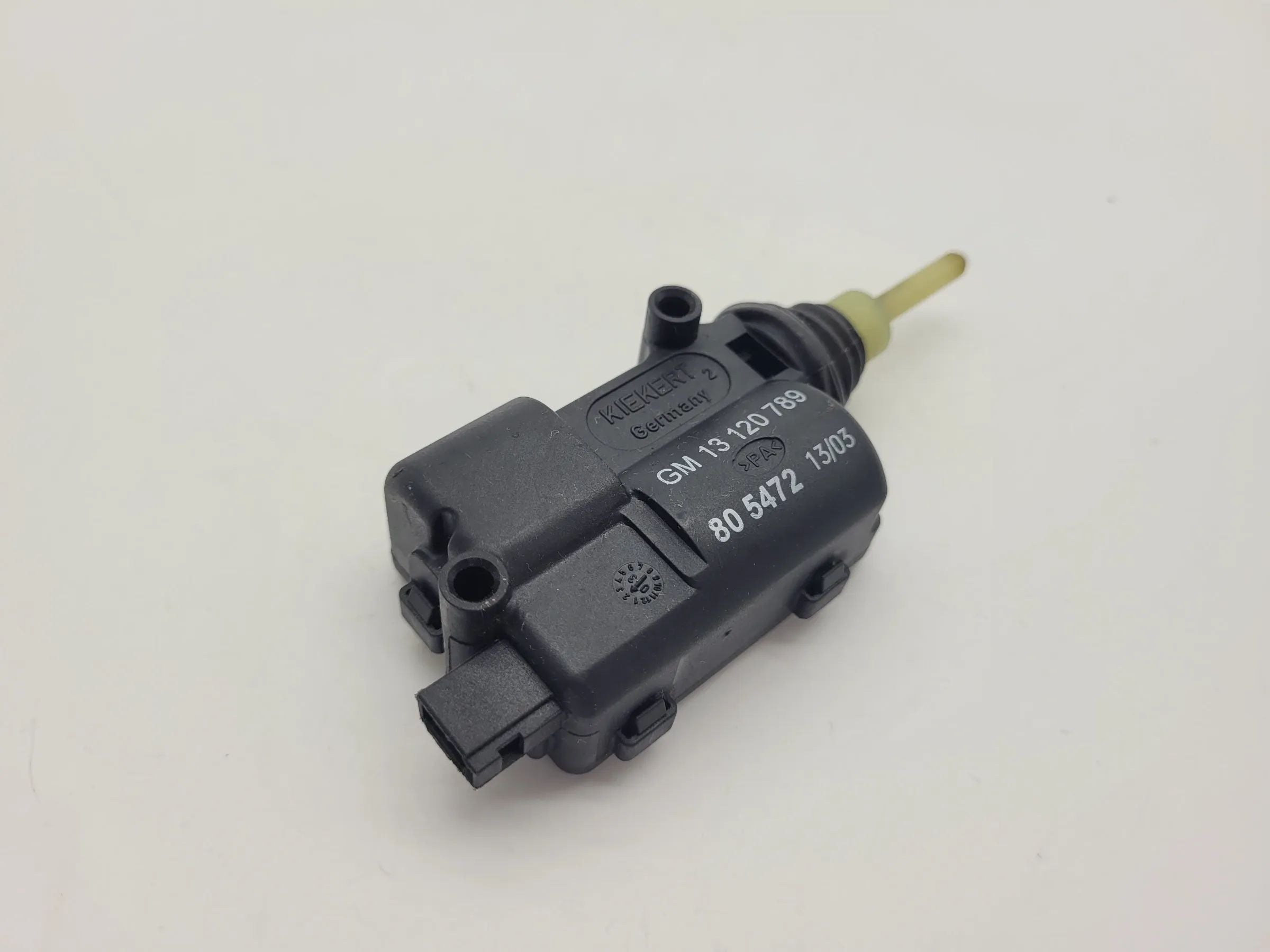 Original Opel Meriva A (X03) Stellmotor ZV Tanklappe 13120789
