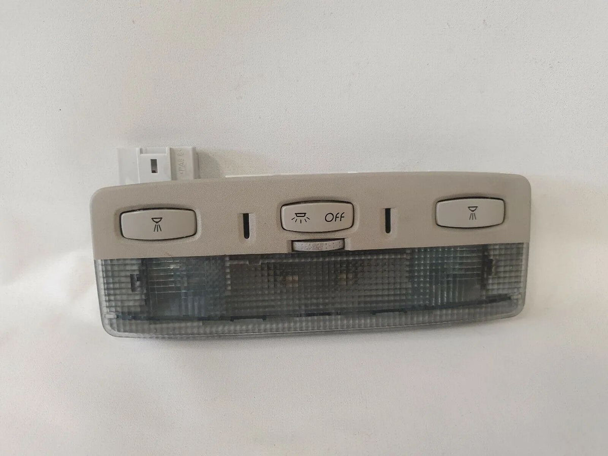 Luz Interior Original Frontal Renault Laguna G Mod. 2001 8200033829