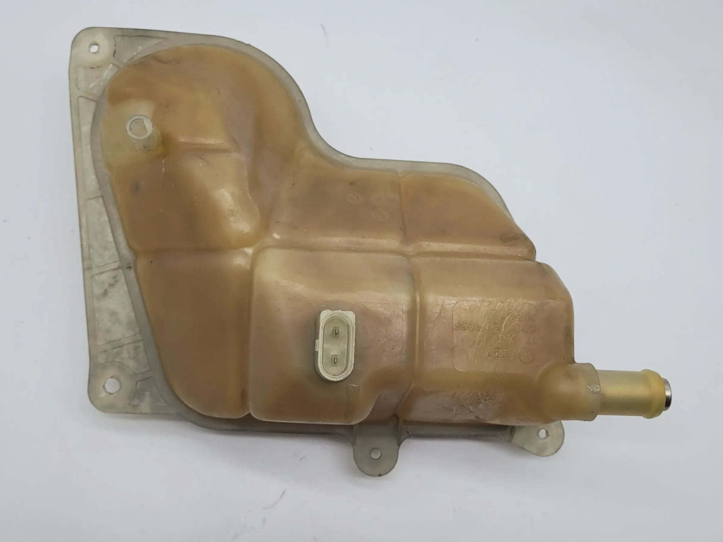 Original Audi A6 (4B2/4B4) Ausgleichsbehälter Kühlmittel 8D0121403F