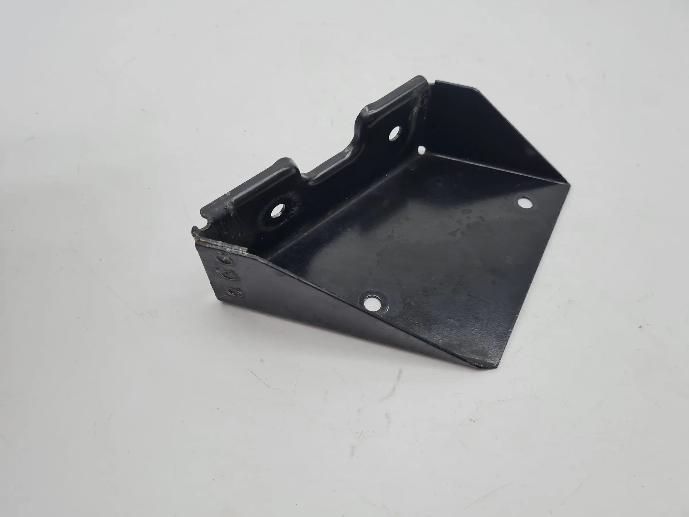 Original Audi A6 (4B2/4B4) Halter Klimatrockner Flasche 8D0260759R
