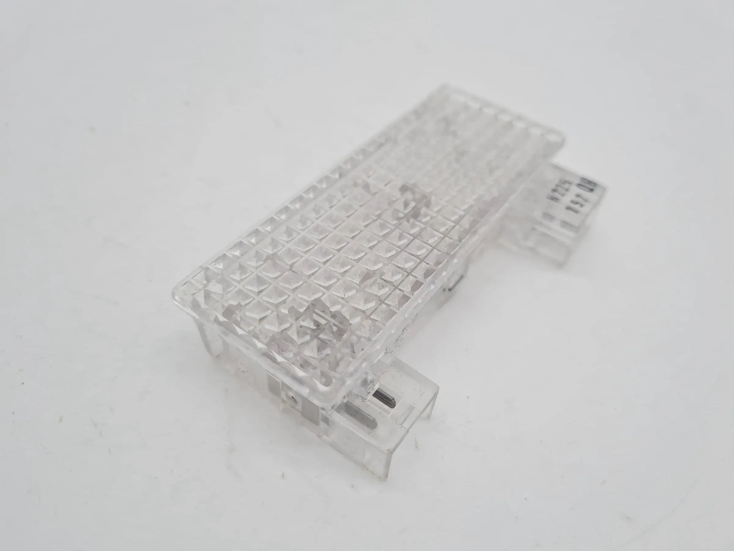 Original Mercedes C-Klasse (W203) Leuchte Licht Handschuhfach A2038201801