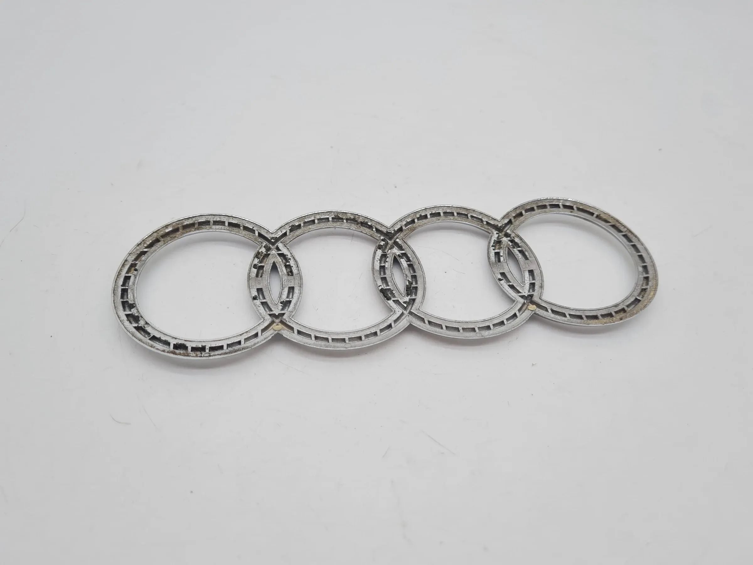 Original Audi A6 (4B2/4B4) Emblem Logo 28395891