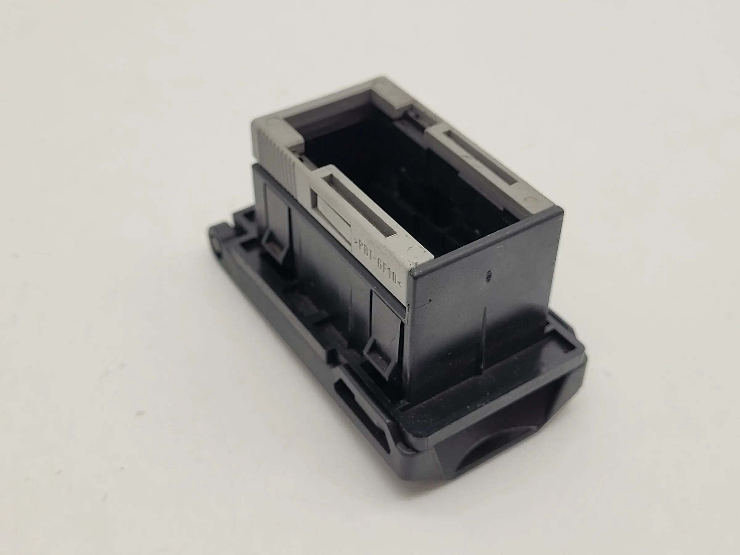 Original Mini One (R50/R53) OBD Stecker Gehäuse Steckdose 968916-2