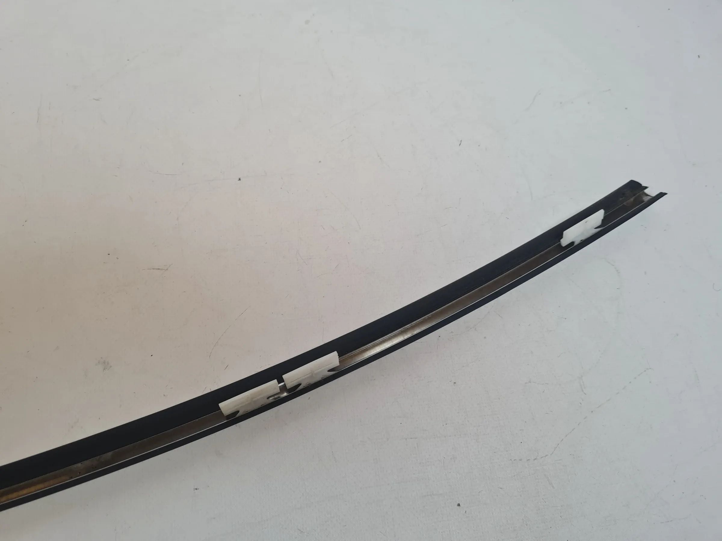 Original Mini One (R50/R53) Dichtung Windschutzscheibe Vorne Links 7051527