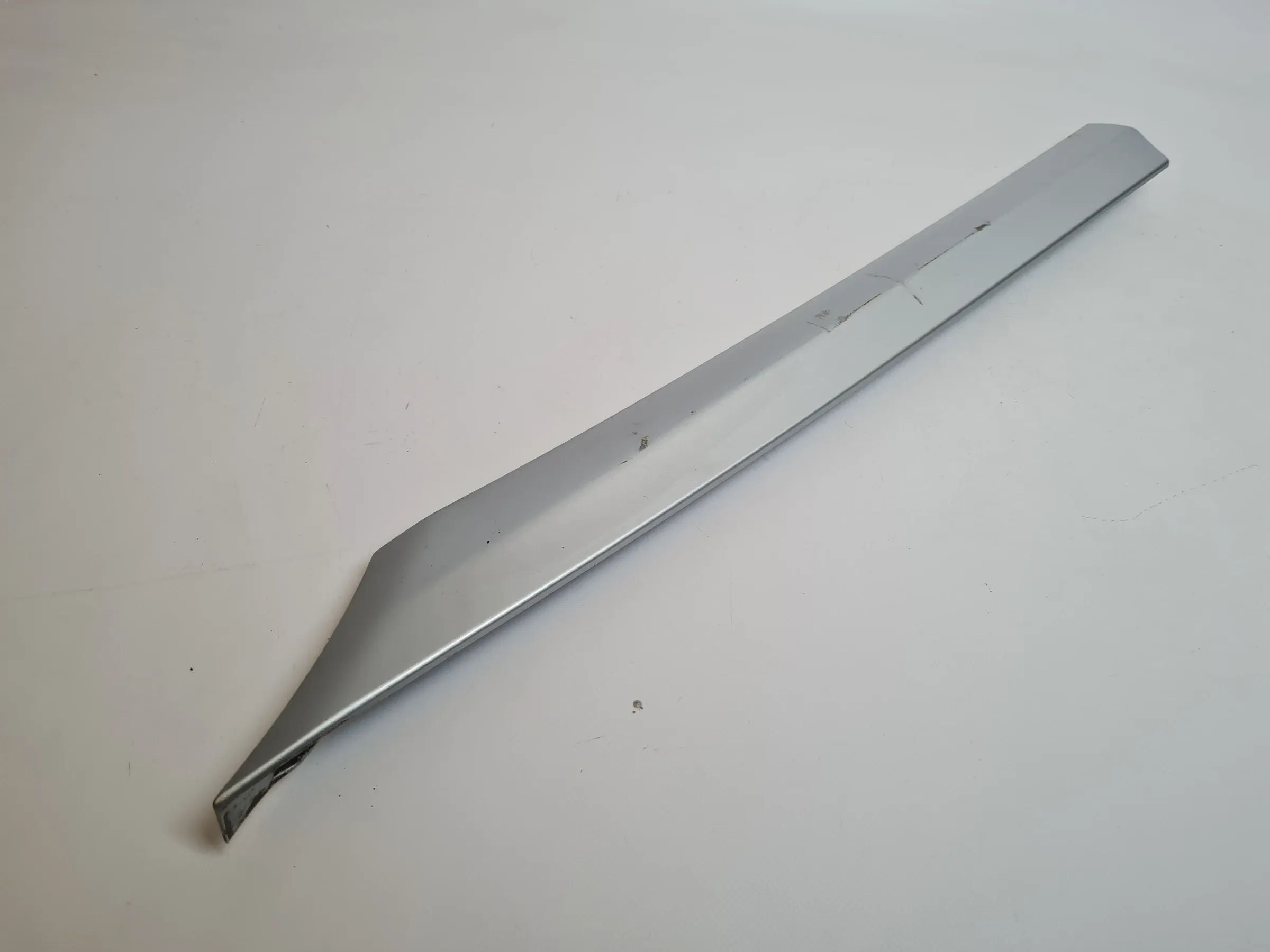 Original Mercedes-Benz C-Klasse (W203) Zierleiste Links Hinten A2036900762