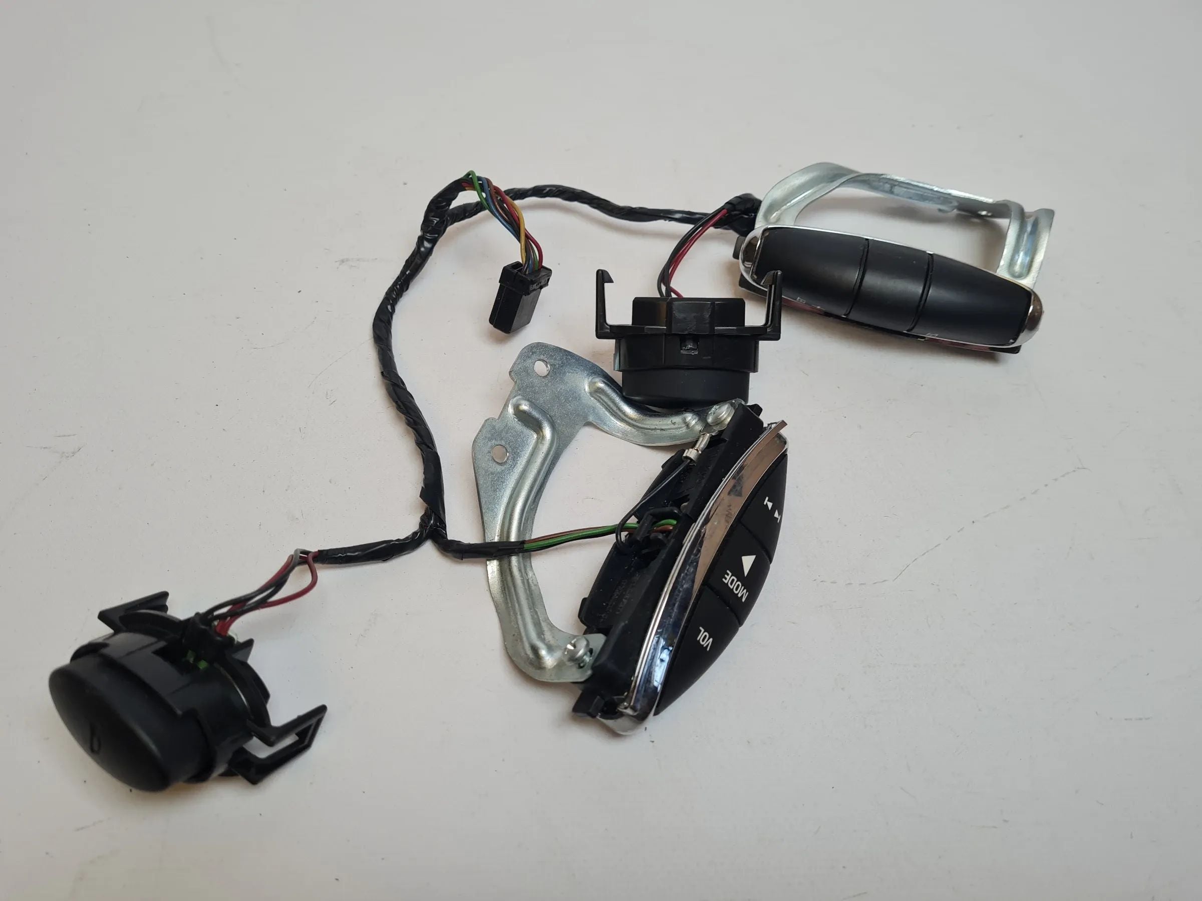 Original Rover 45/75 2003 (RT/RJ) Lenkrad Taste Knopf Multifunktion 020702