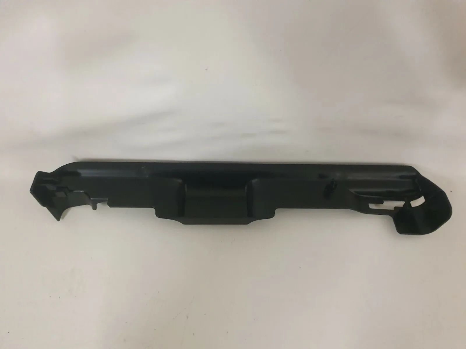 BMW Serie 5 E39 Copertura Binari Sedile Anteriore Destra 8150012