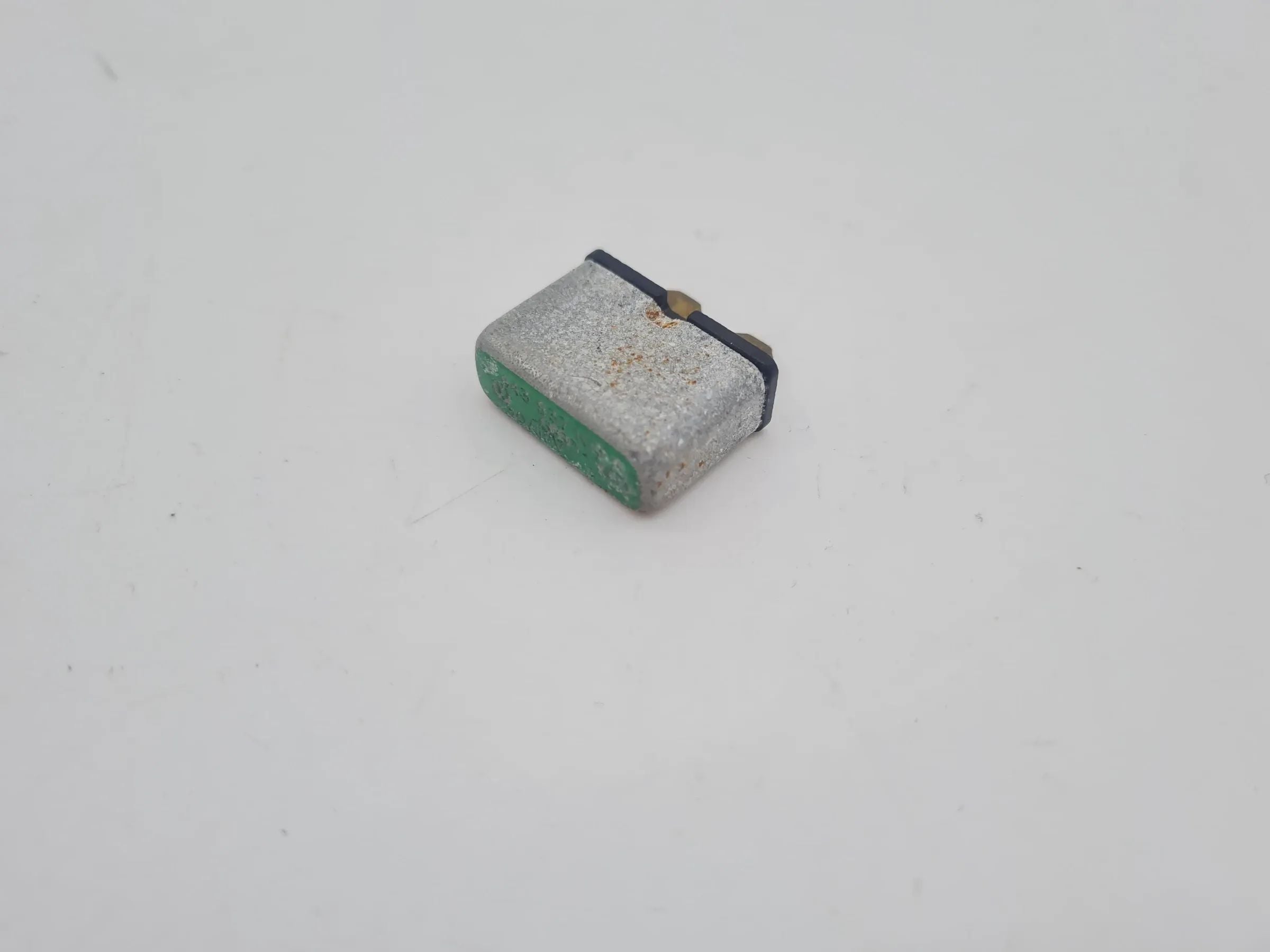 Original Audi A6 (4B2/4B4) Sicherung Thermosicherung 443937105A