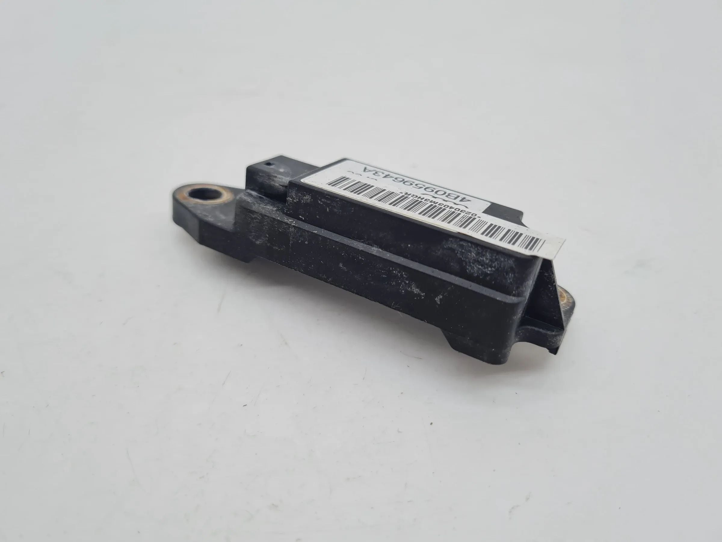 Original Audi A6 (4B2/4B4) Aufprallsensor Crashsensor Airbagsensor 4B0959643A