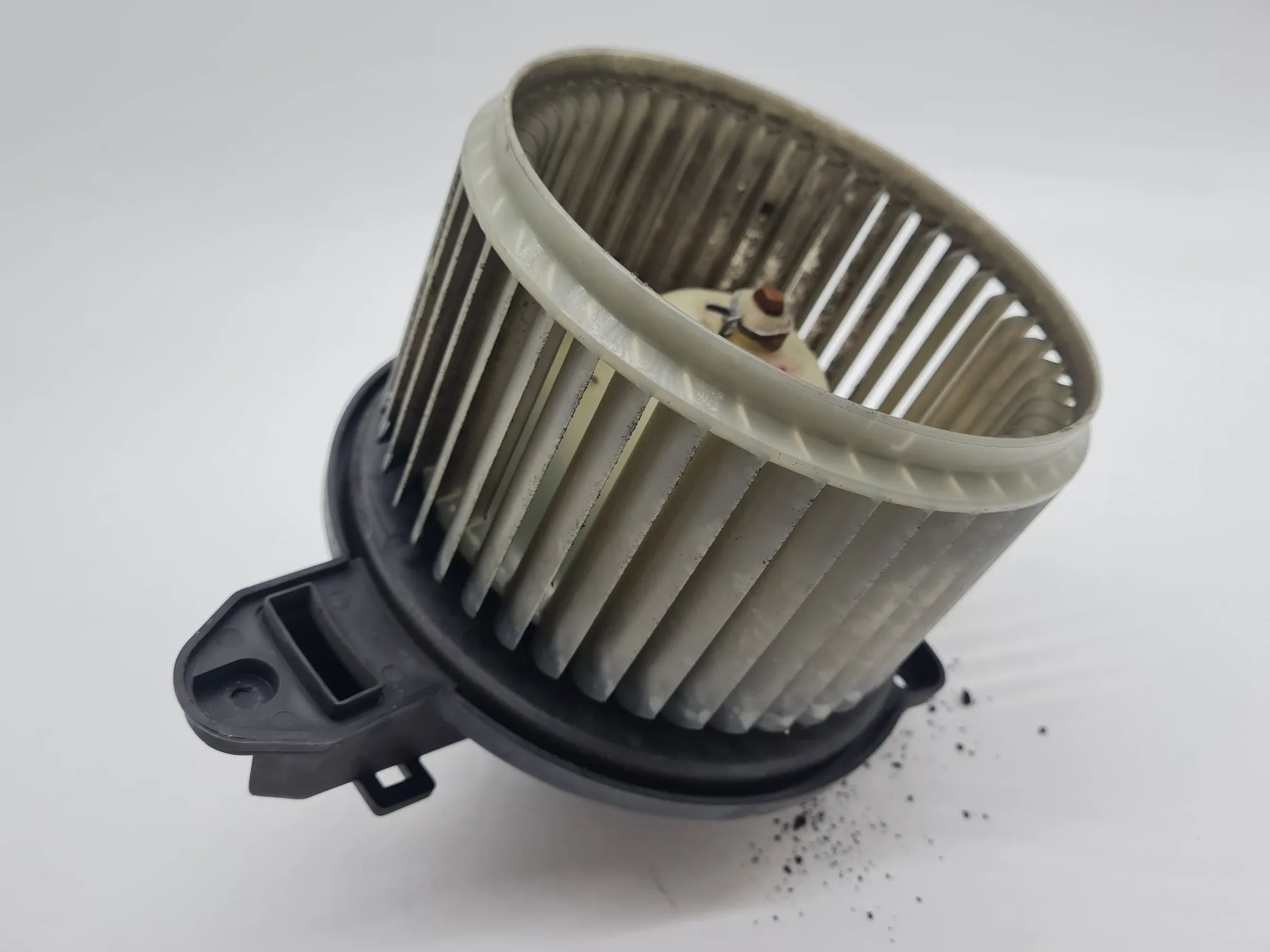 Original Audi A6 (4B2/4B4) Gebläsemotor Heizungsgebläse Innenraum 0130111202