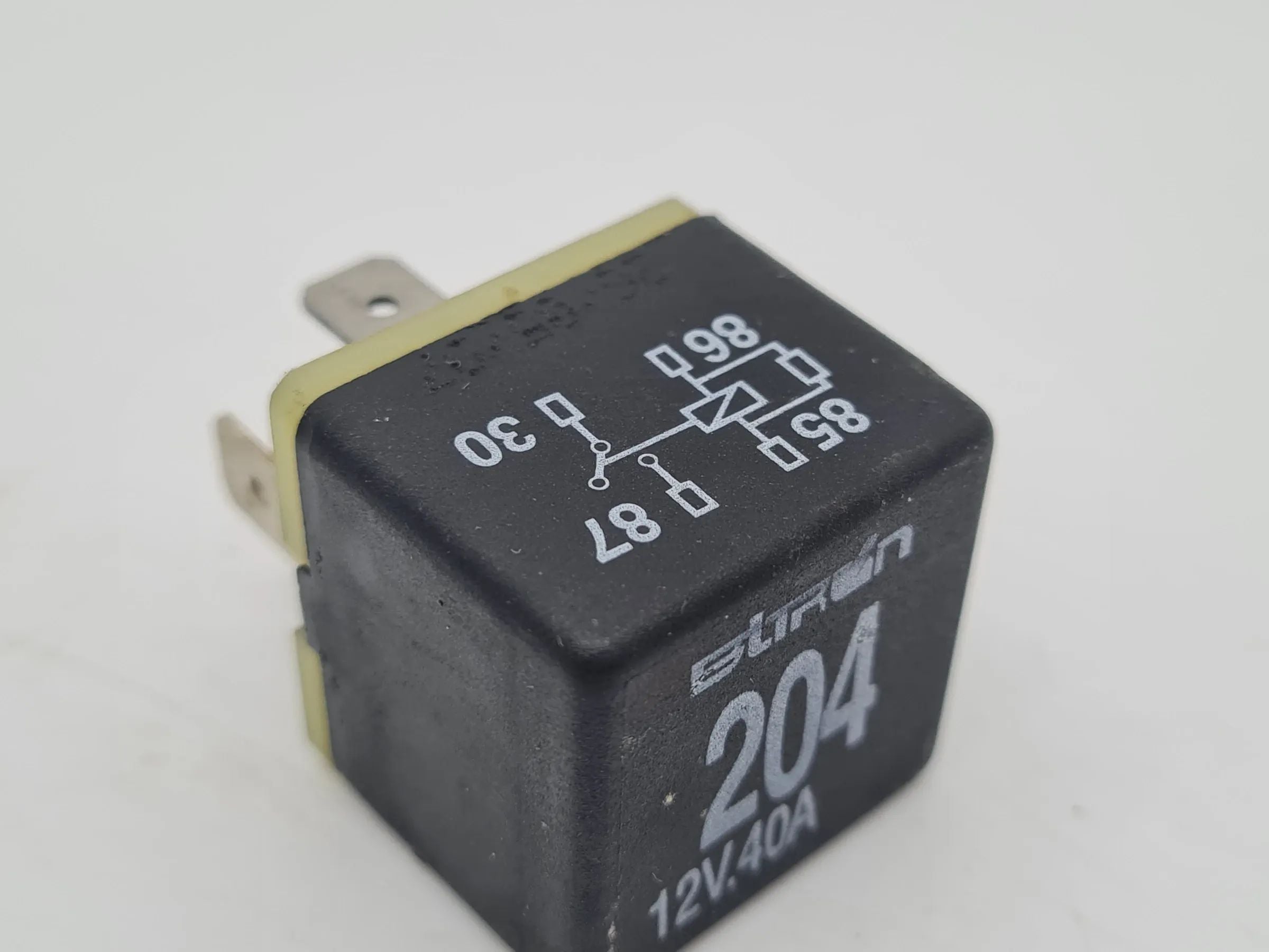 Original Audi A6 (4B2/4B4) Relais Multifunktionsrelais 431951253H